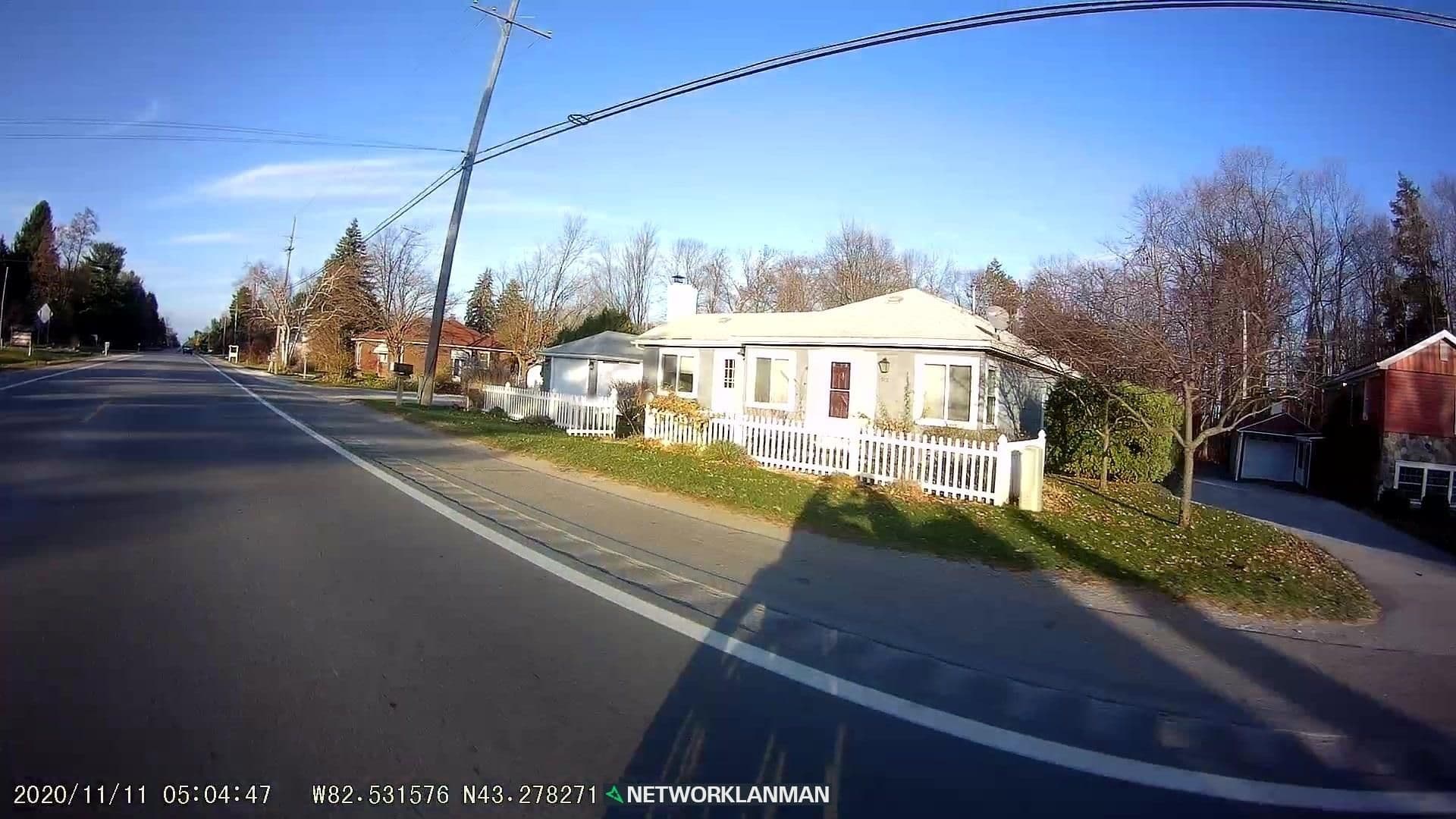 Street view near Roses' Cabins, Croswell — © networklanman (CC BY-SA · Mapillary)