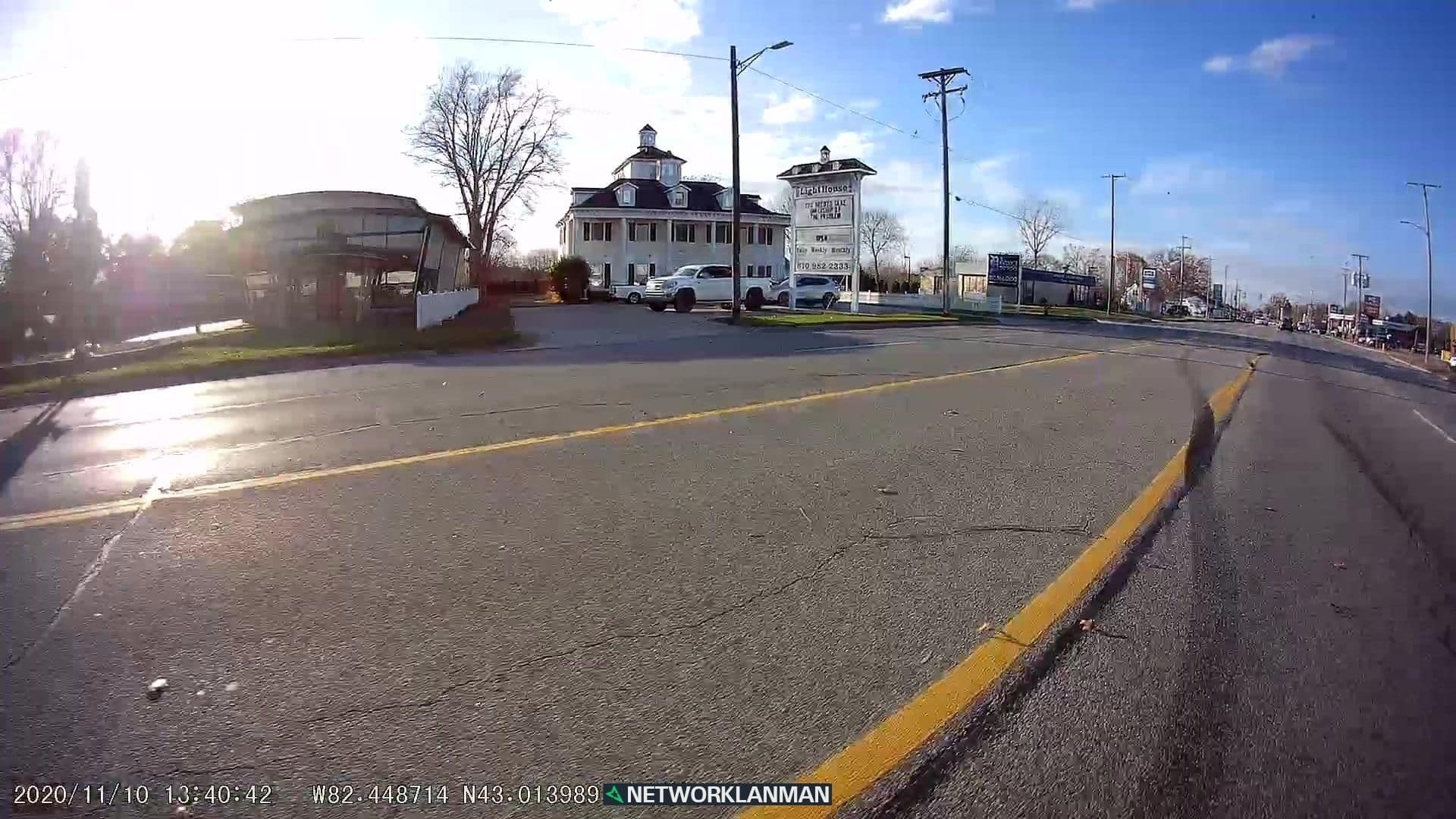 Street view near The Lighthouse Inn, Port Huron — © networklanman (CC BY-SA · Mapillary)