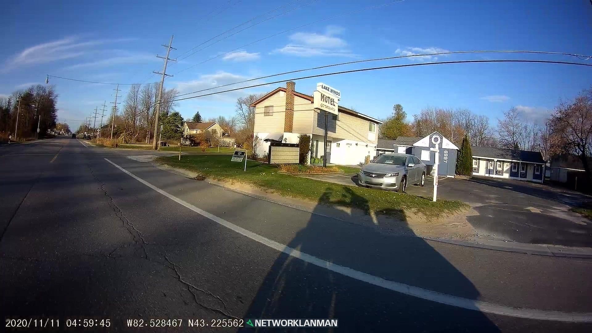 Street view near Lake Winds Motel, Croswell — © networklanman (CC BY-SA · Mapillary)