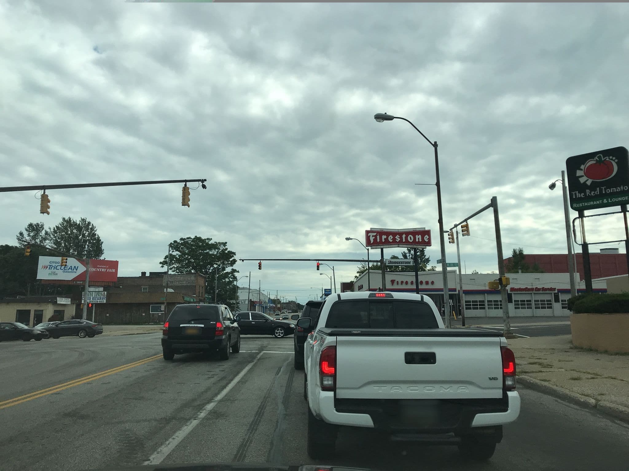 Street view near yo, Erie — © mdroads (CC BY-SA · Mapillary)