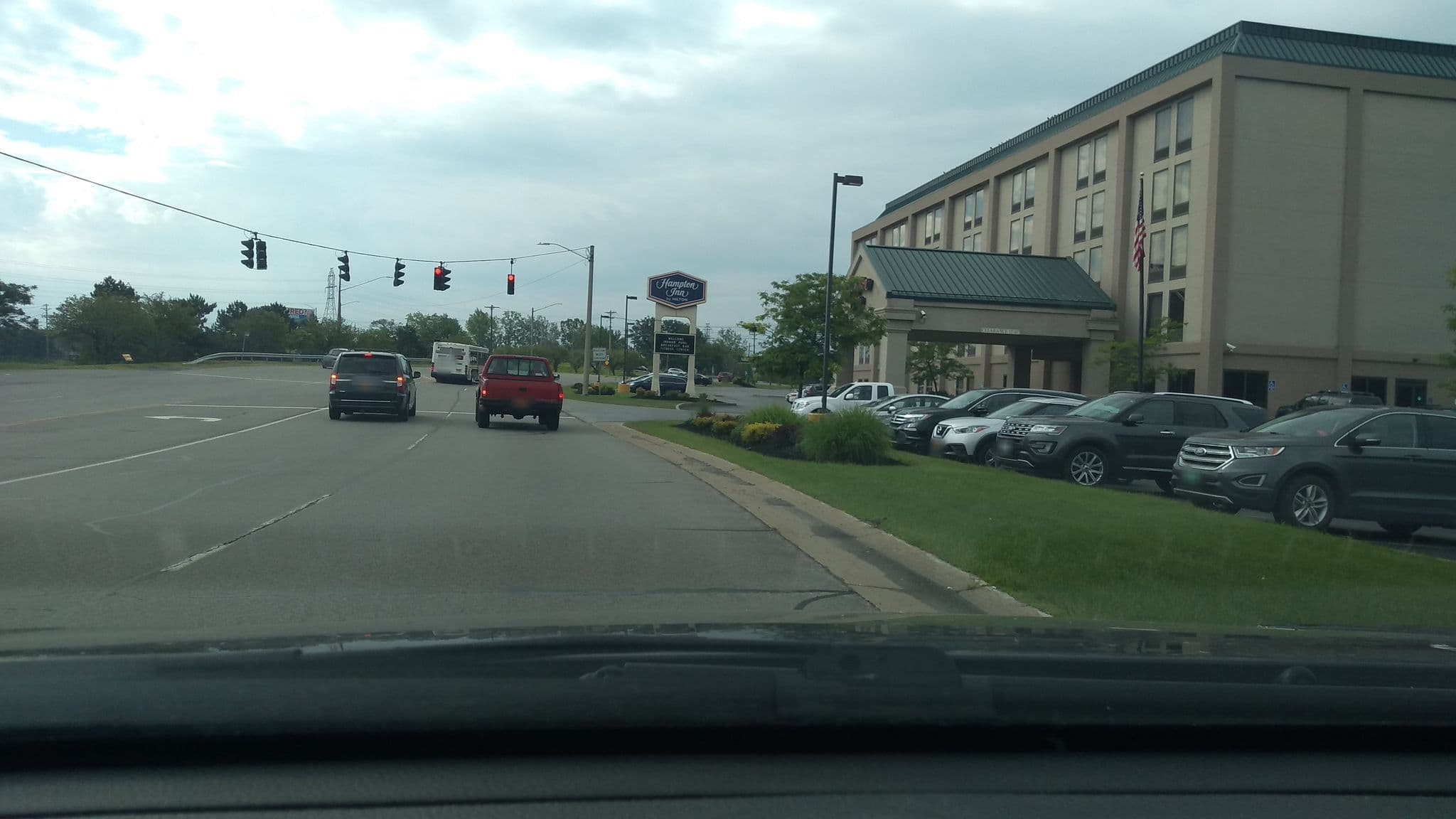 Street view near Complimentary Breakfast, West Seneca — © chiggysmalls (CC BY-SA · Mapillary)