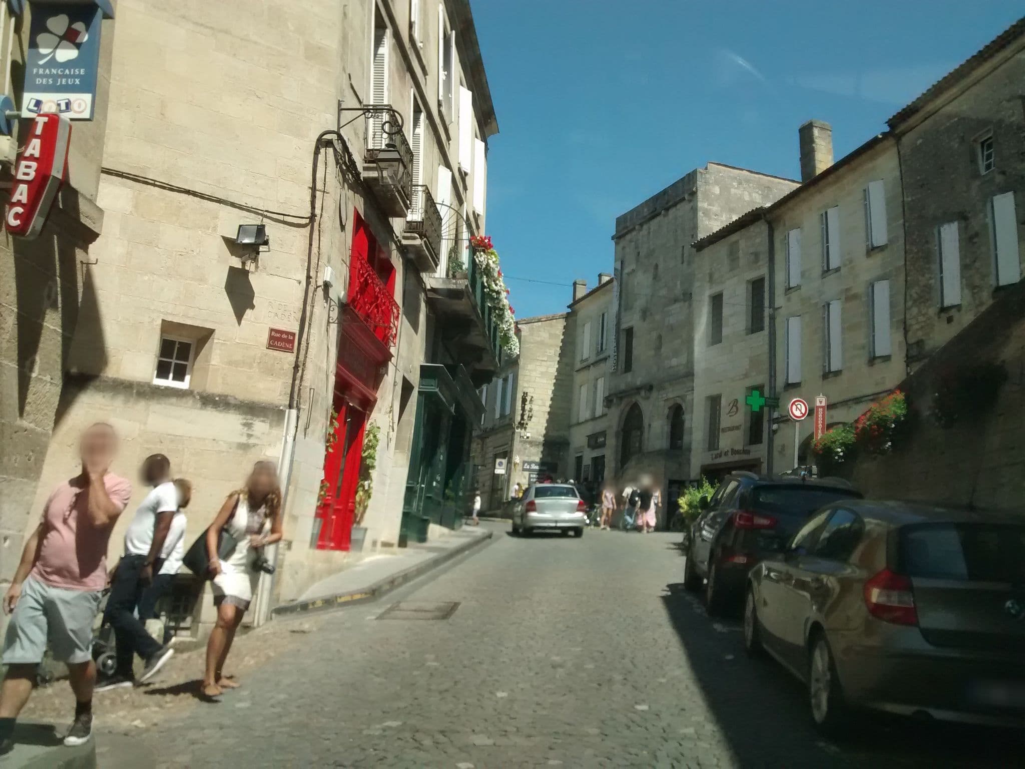 Street view near Auberge de la commanderie, Saint-Émilion — © egofer (CC BY-SA · Mapillary)