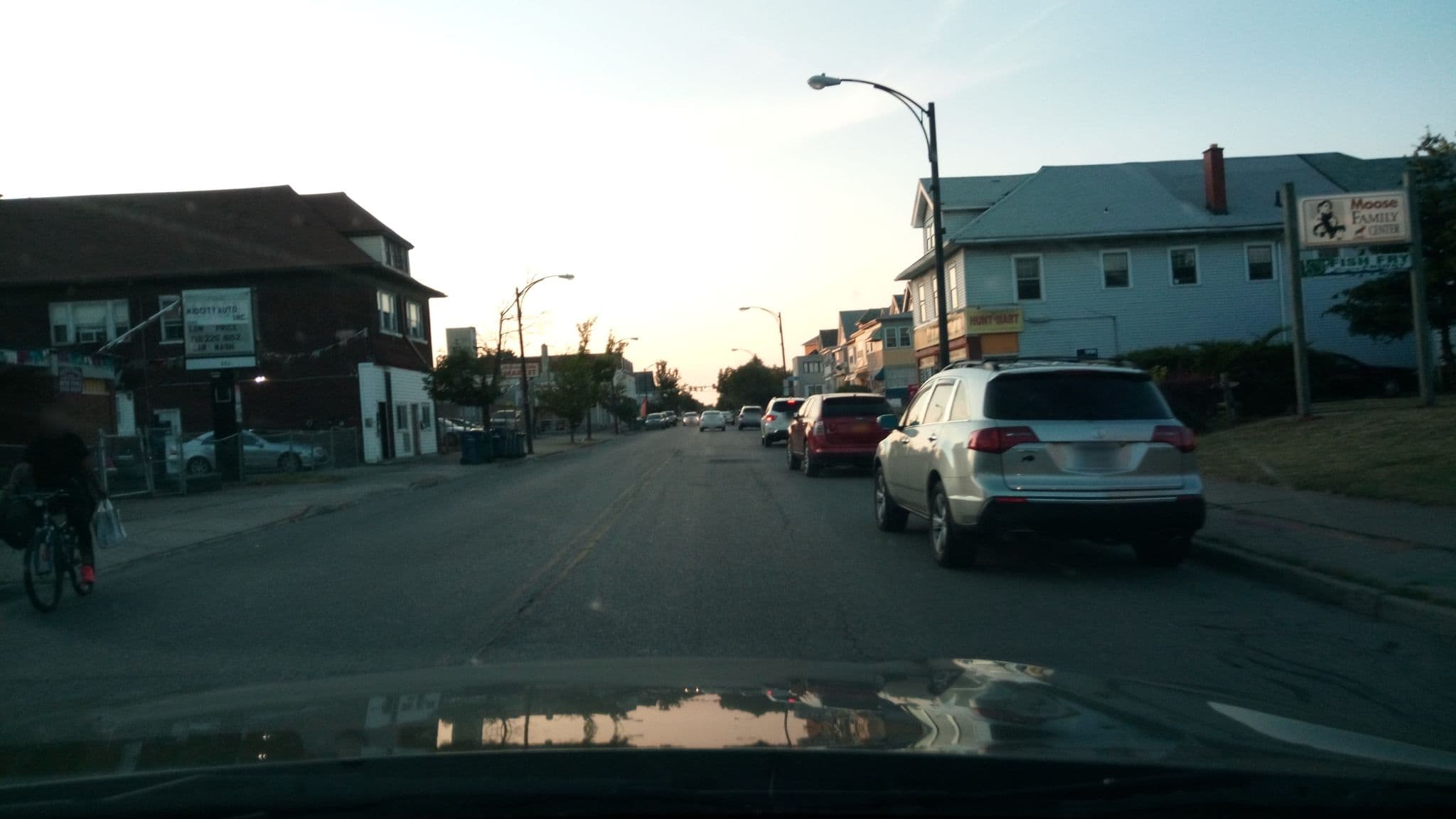 Street view near Buffalo Lodge No 8, Grandyle Village — © russnelson (CC BY-SA · Mapillary)