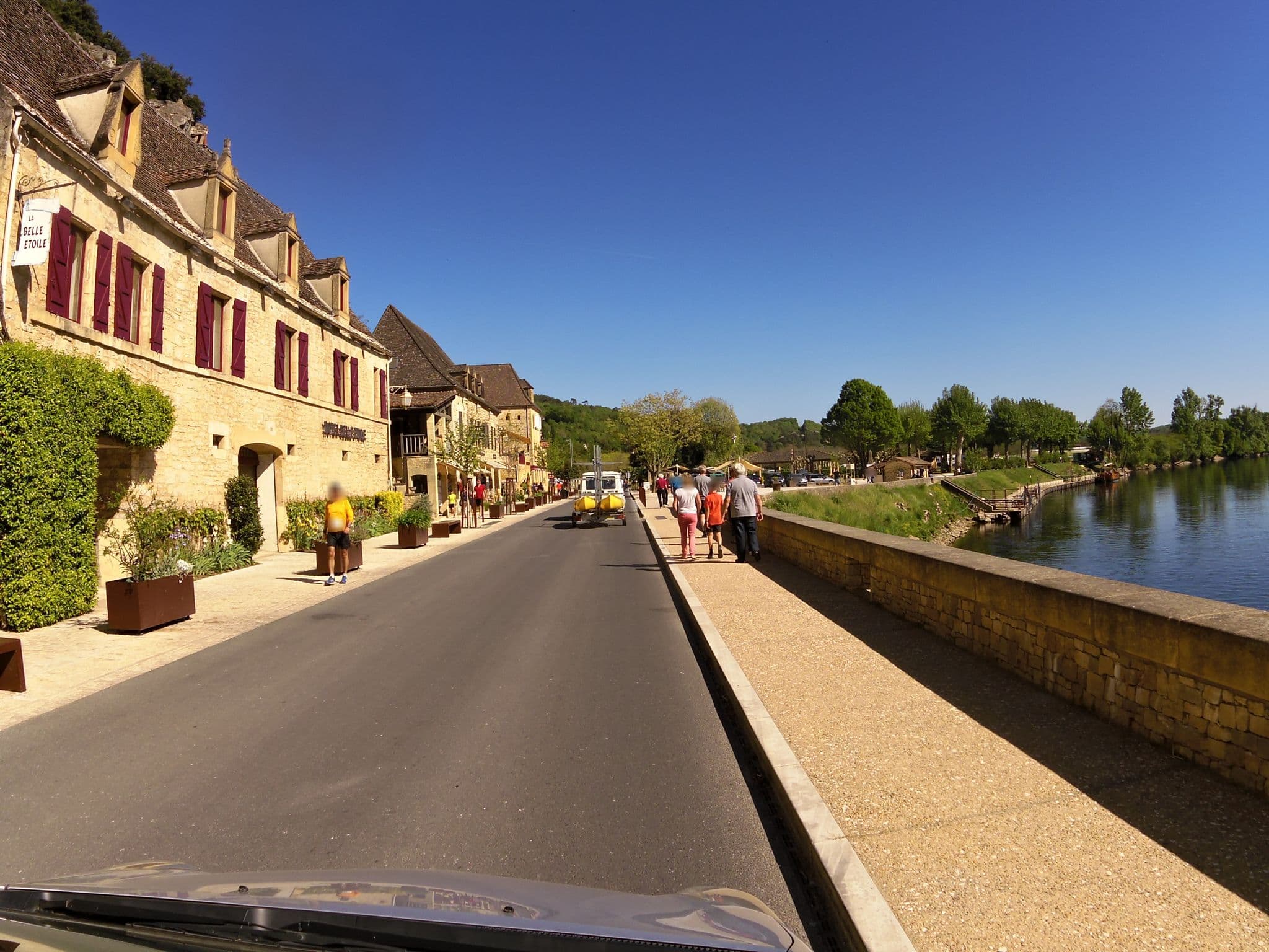 Street view near Belle Etoile, Domme — © zors1843 (CC BY-SA · Mapillary)
