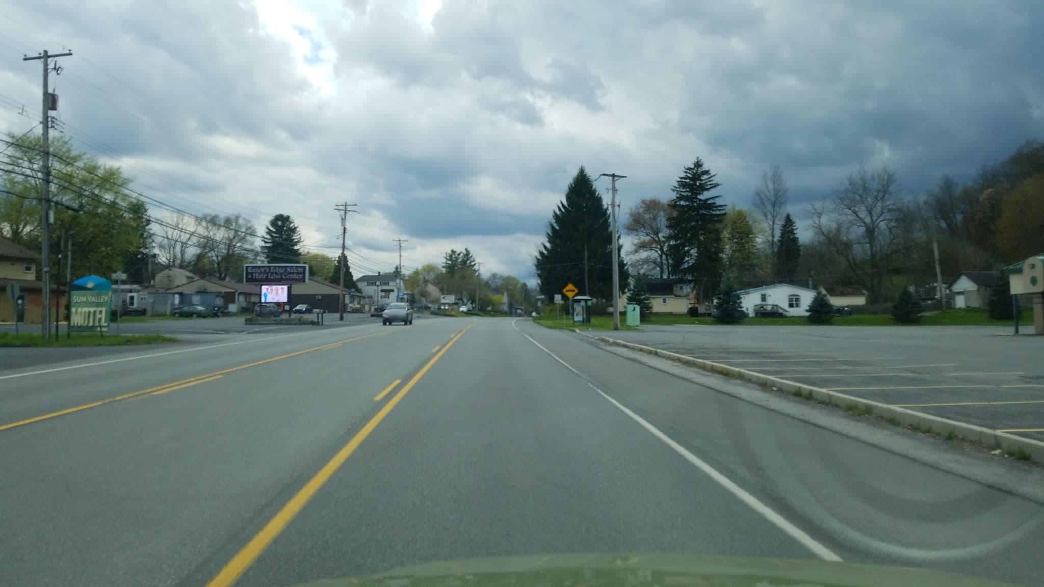 Street view near Sun Valley Motel, Altoona — © rpjjpr (CC BY-SA · Mapillary)