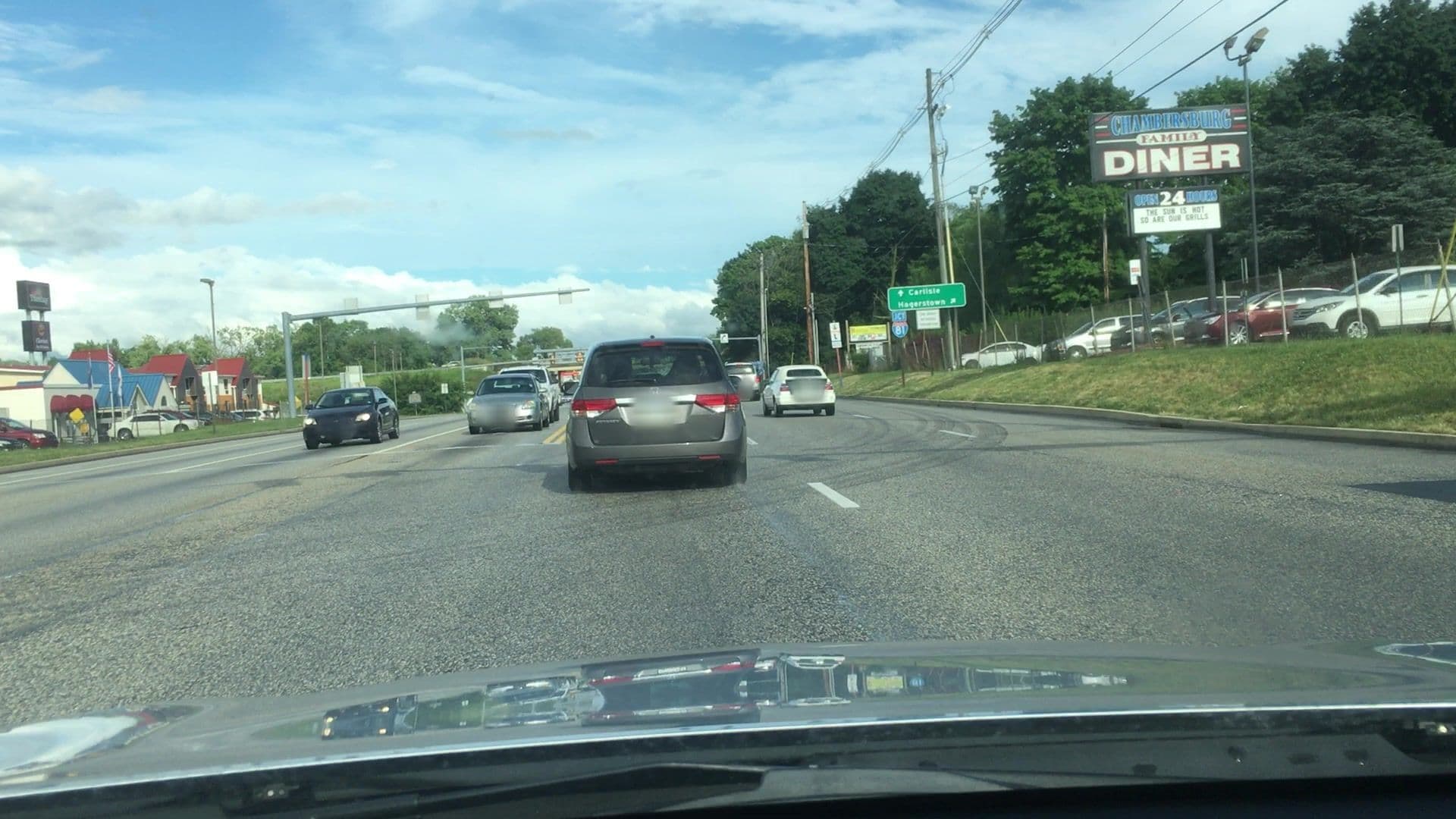 Street view near Howard Johnson, Chambersburg — © lvl5 (CC BY-SA · Mapillary)