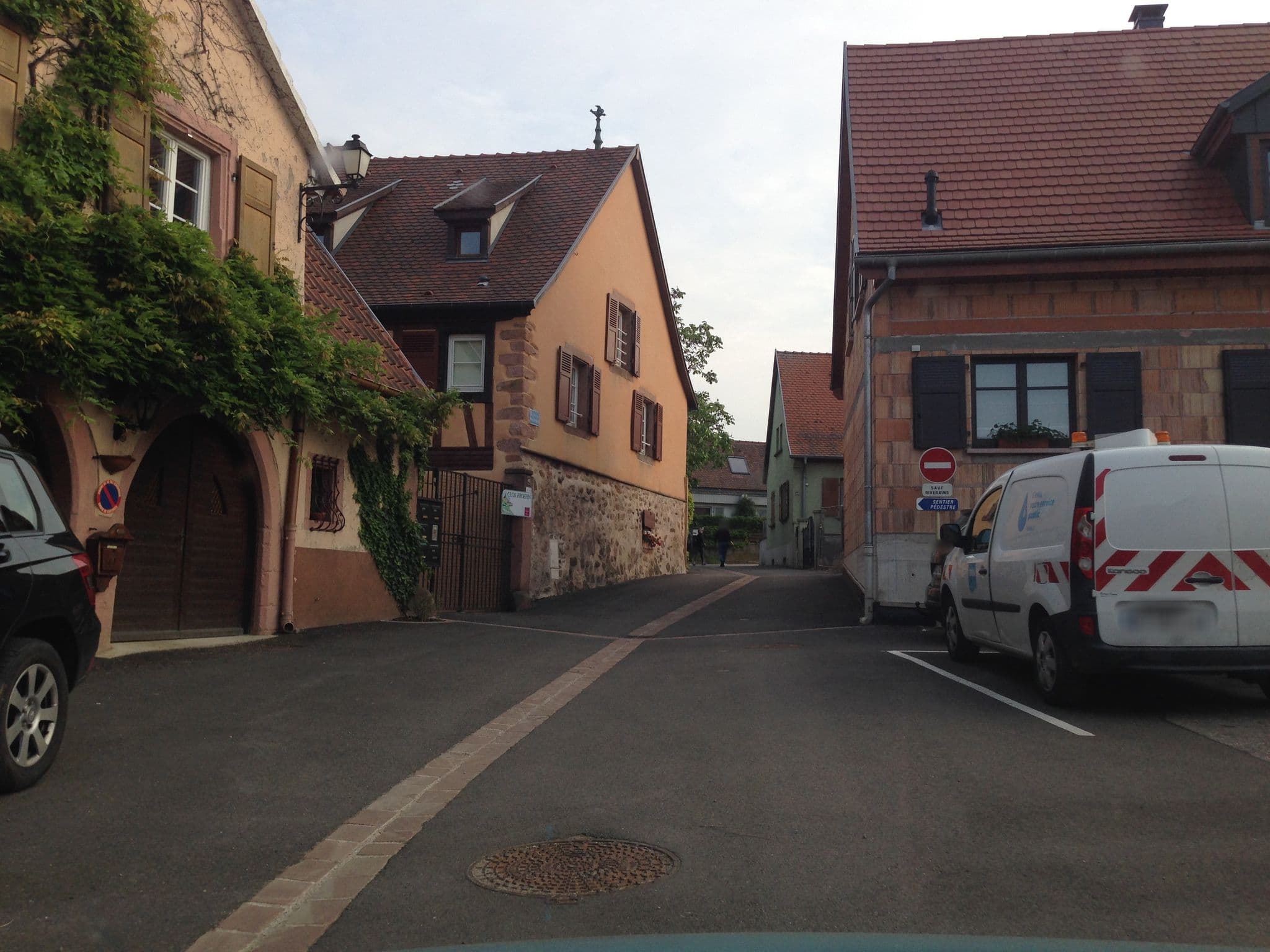 Street view near Gite de France, Riquewihr — © ghirlemann (CC BY-SA · Mapillary)
