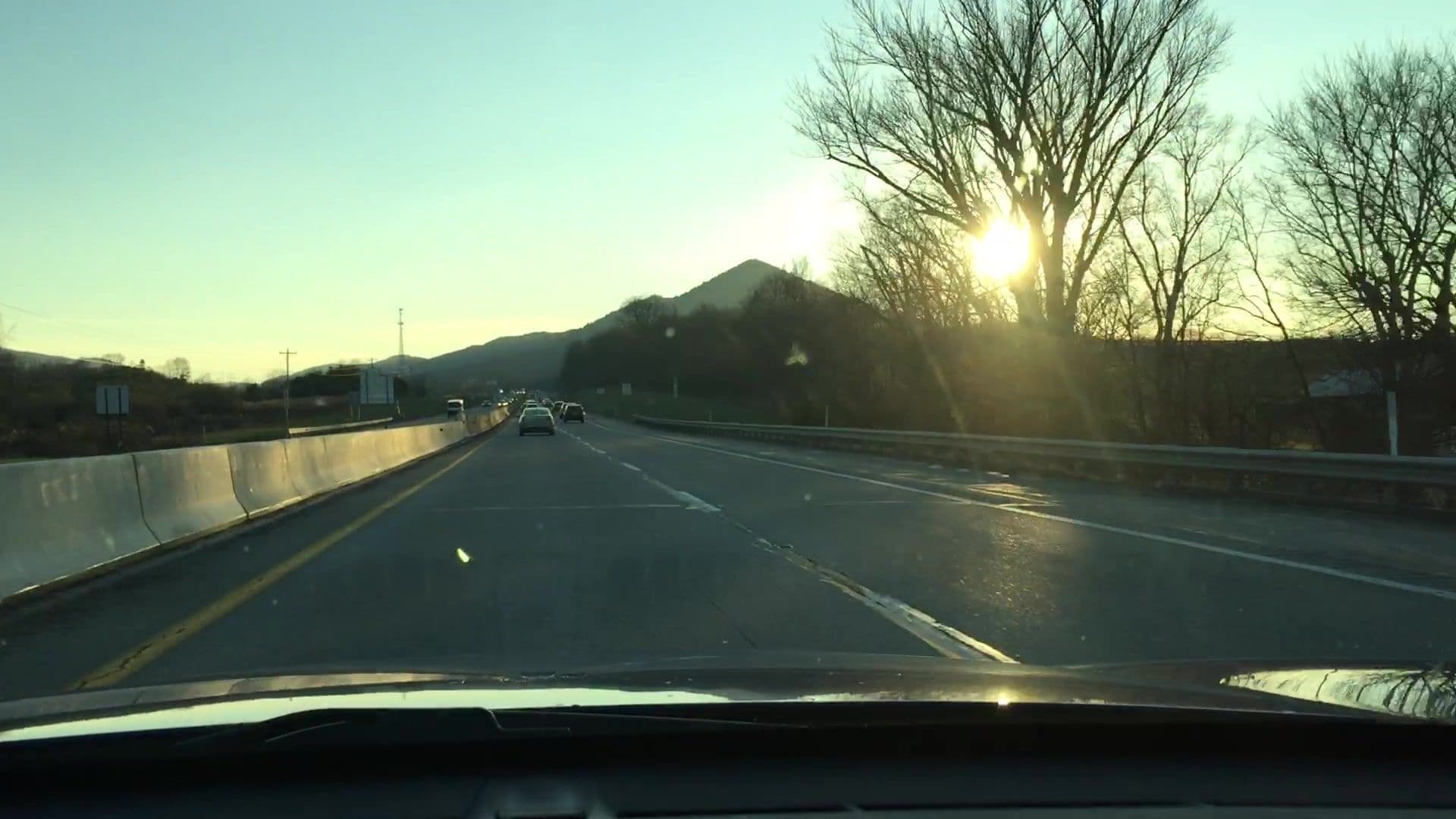 Street view near main stay suites, McConnellsburg — © lvl5 (CC BY-SA · Mapillary)