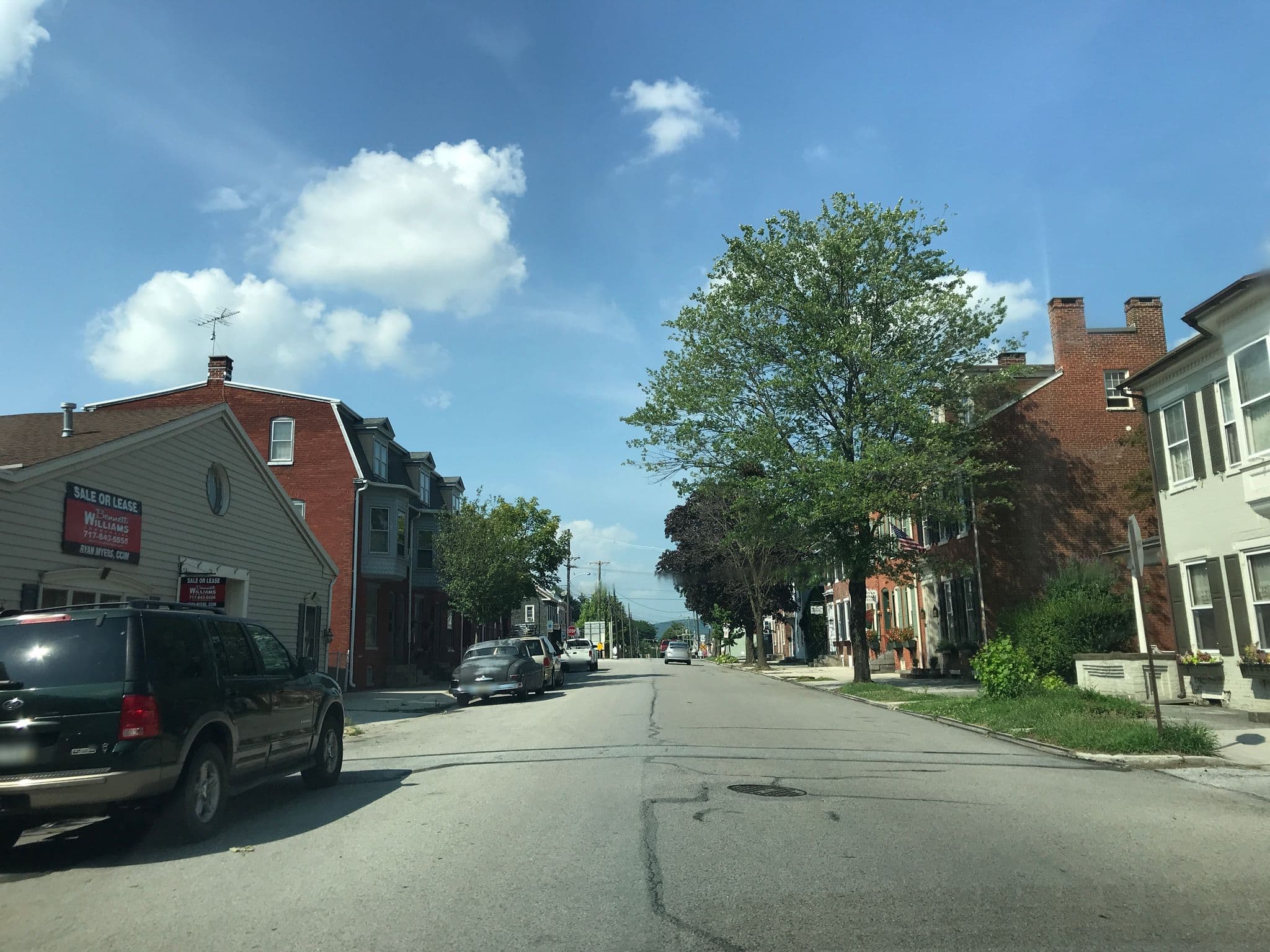 Street view near The Beechmont Bed and Breakfast, Pennville — © mdroads (CC BY-SA · Mapillary)