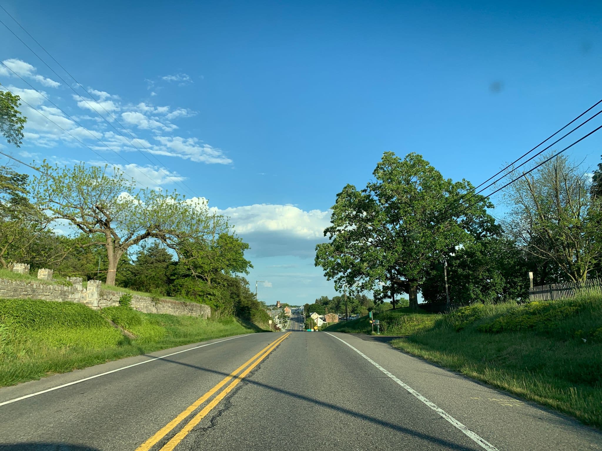 Street view near Stonehurst Inn, Emmitsburg — © mdroads (CC BY-SA · Mapillary)