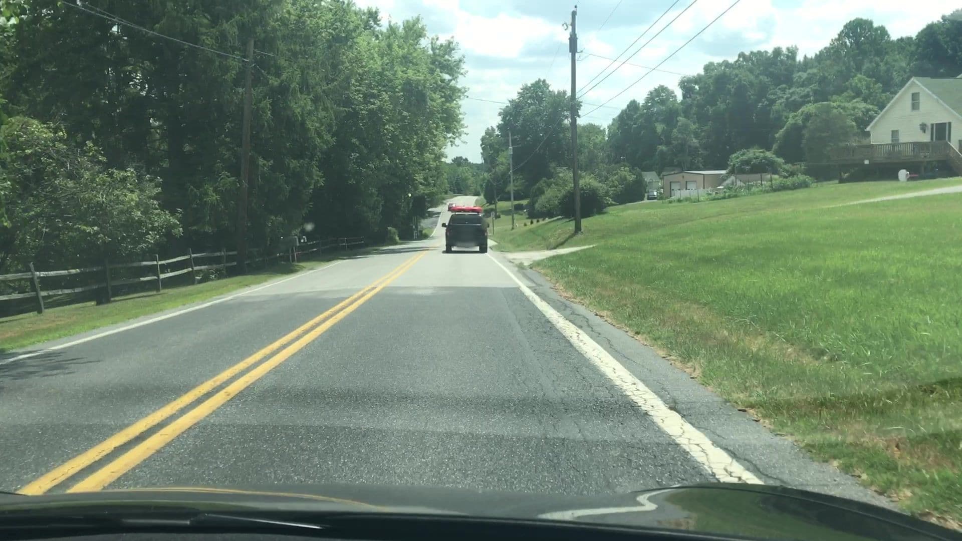Street view near Julia's, Valley Green — © lvl5 (CC BY-SA · Mapillary)