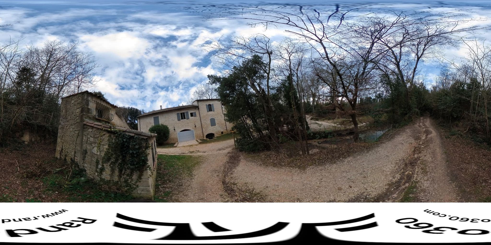 Street view near Moulin de Carrière, Uzès — © Rando360 (CC BY-SA · Mapillary)