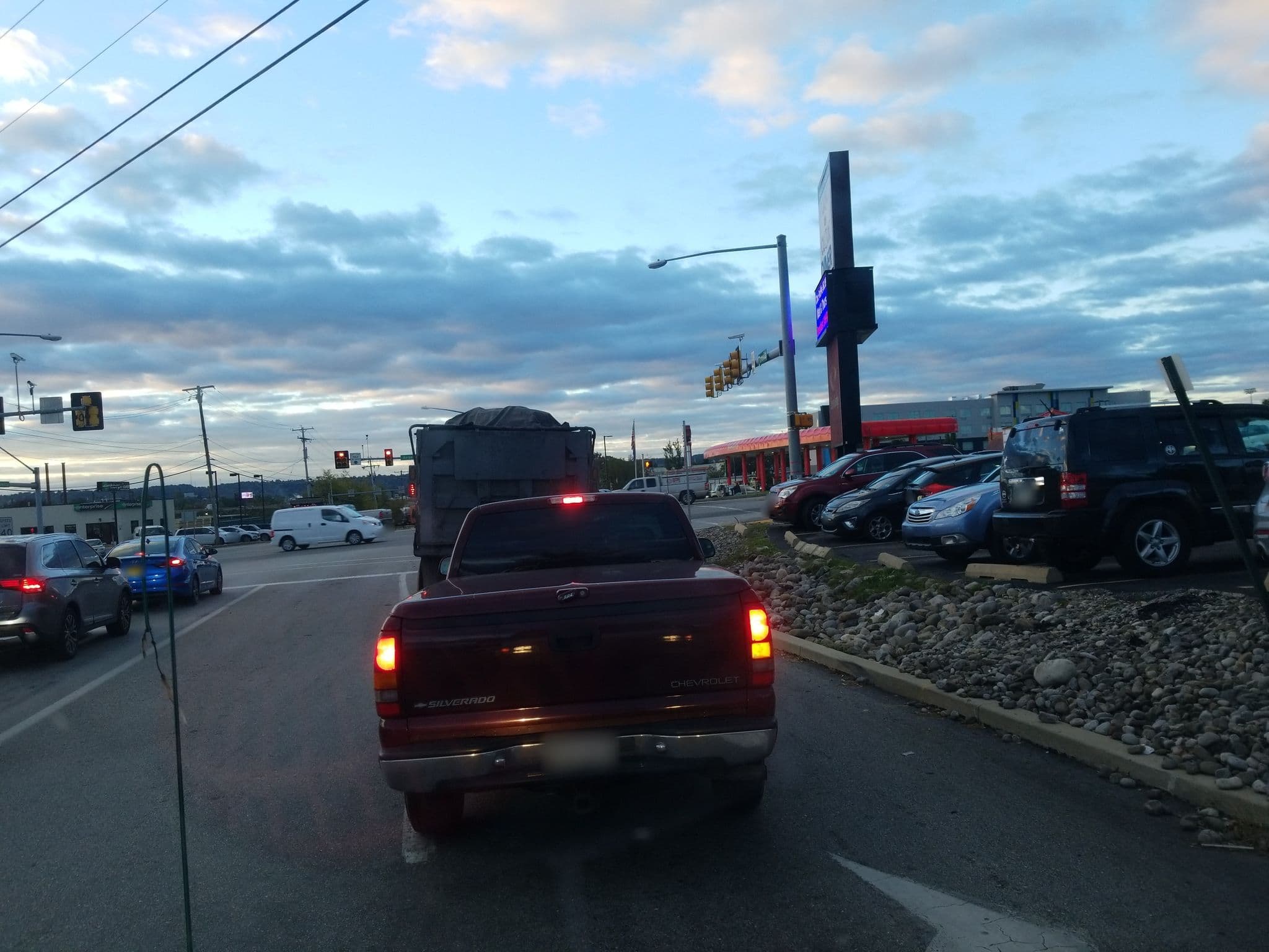 Street view near Econo Lodge, North York — © jbthemilker (CC BY-SA · Mapillary)