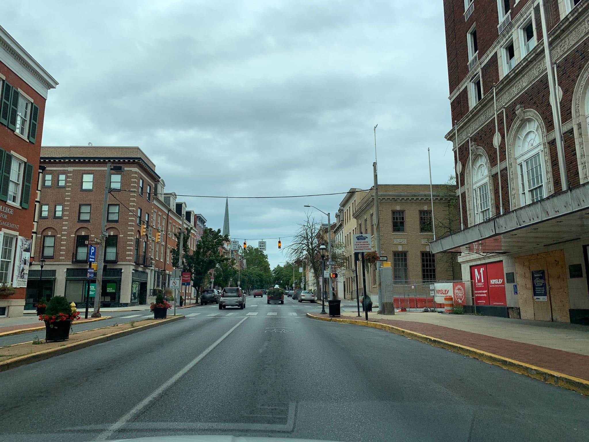 Street view near Yorktown Hotel Lobby, York — © mdroads (CC BY-SA · Mapillary)