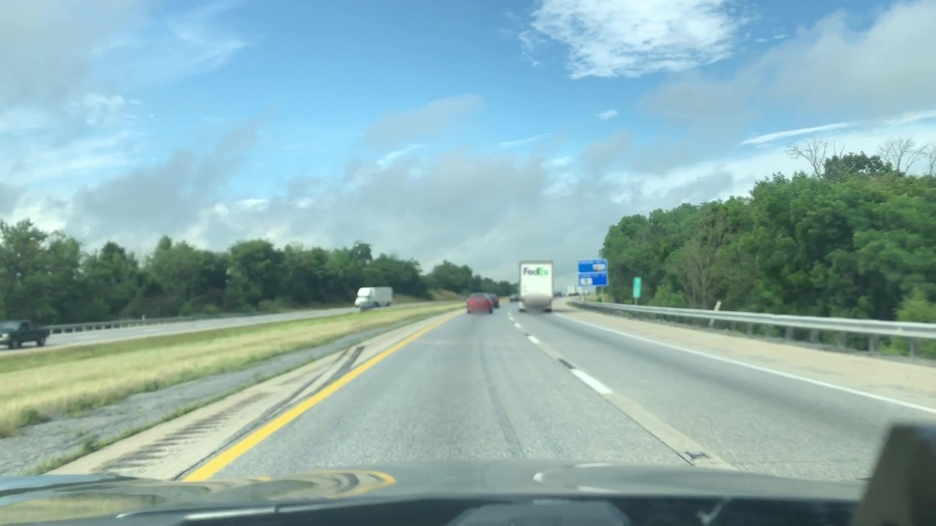 Street view near econolodge, Skyline View — © lvl5 (CC BY-SA · Mapillary)
