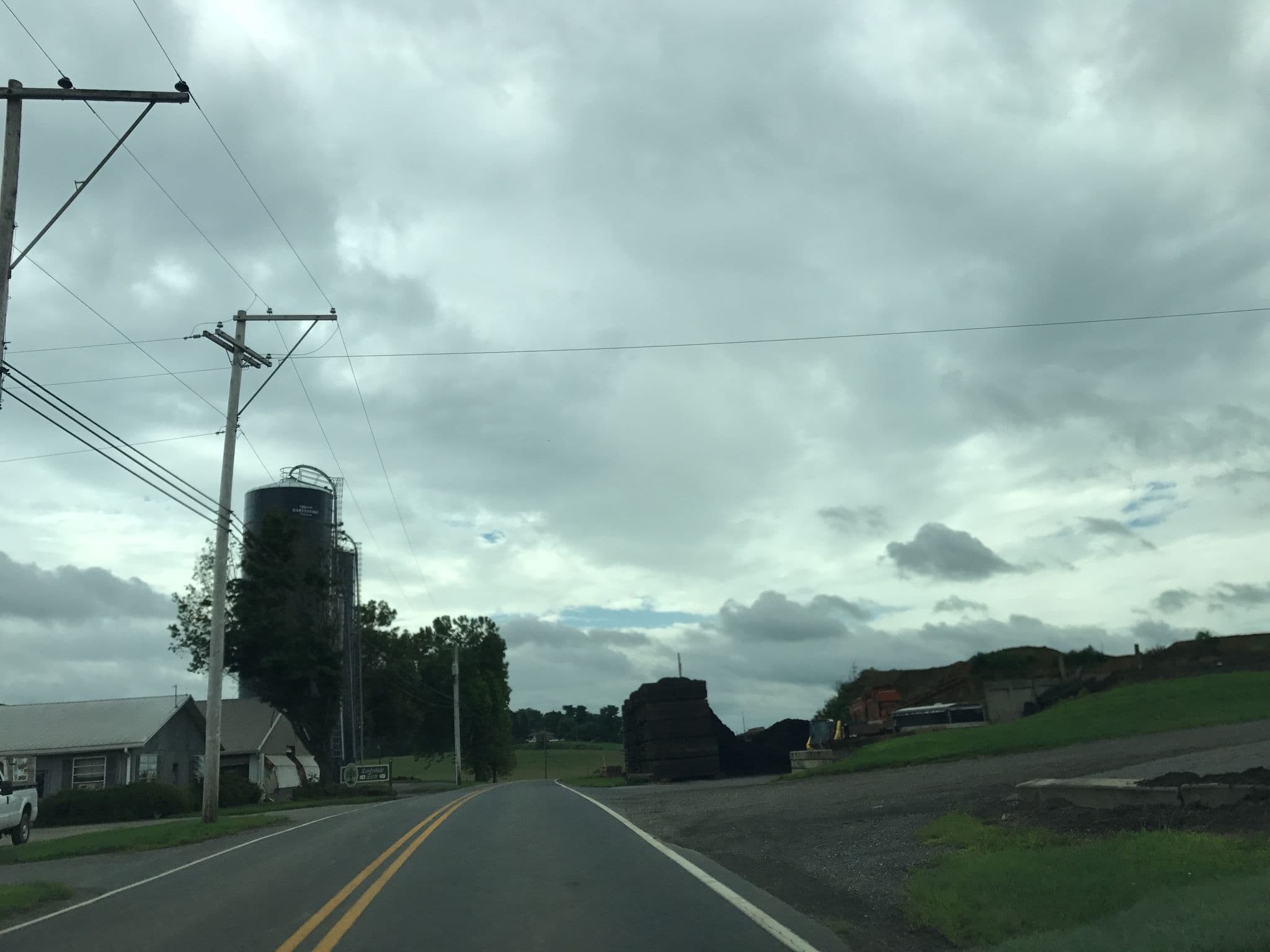 Street view near The Landyshade Farm House, East Petersburg — © awpa (CC BY-SA · Mapillary)