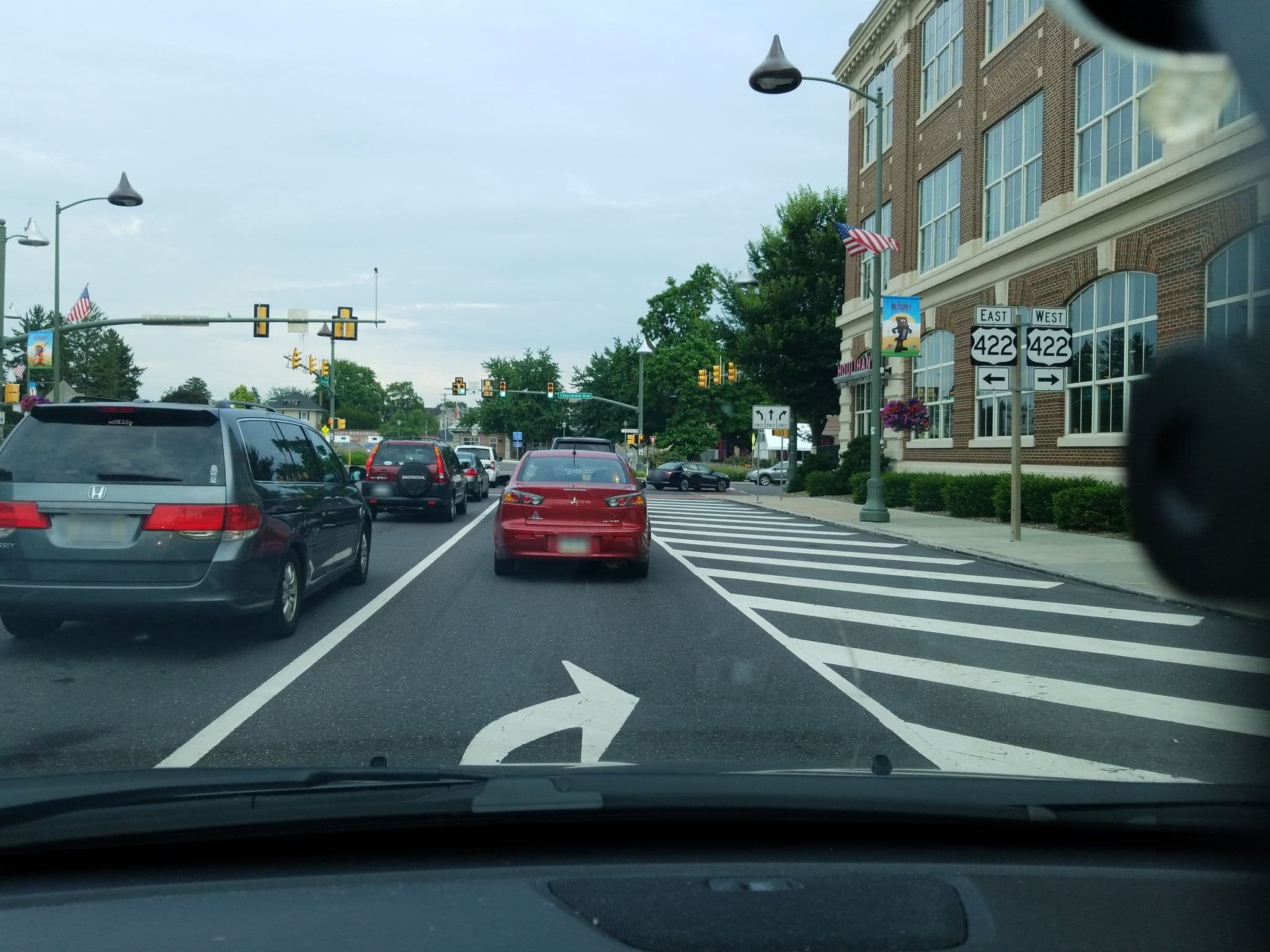 Street view near Hershey Entertainment & Resort, Hershey — © dgearhart (CC BY-SA · Mapillary)