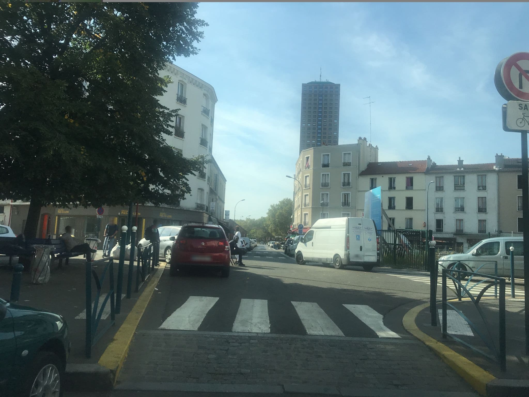 Street view near La Géode Bleue, Pantin — © unmap (CC BY-SA · Mapillary)