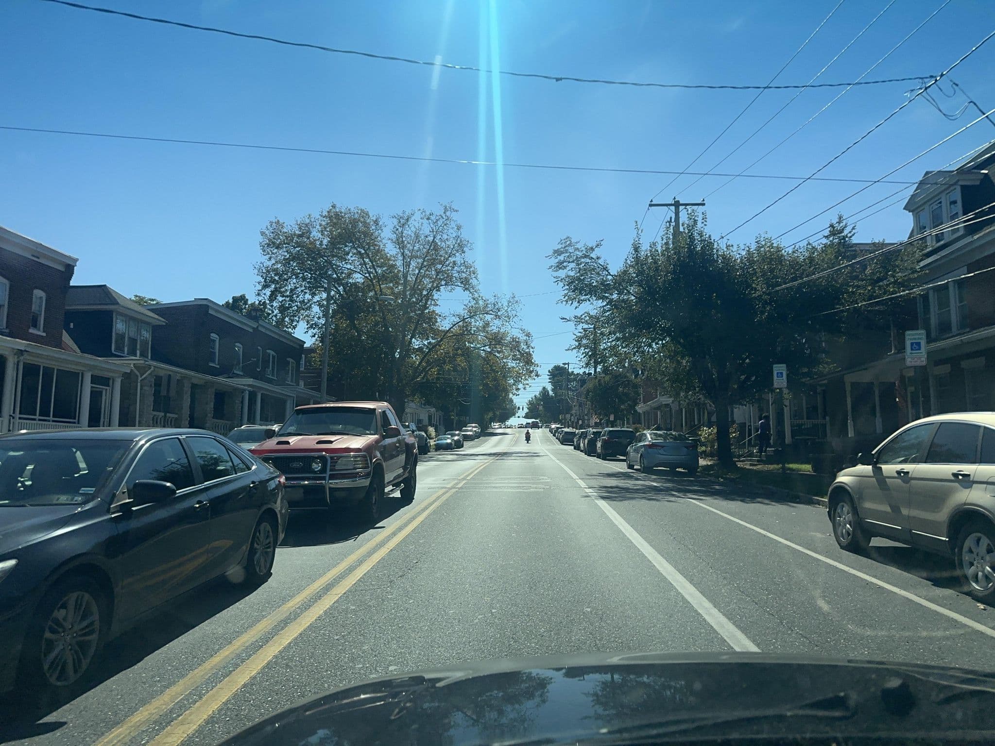 Street view near Marylin's Closet, Willow Street — © mdroads (CC BY-SA · Mapillary)