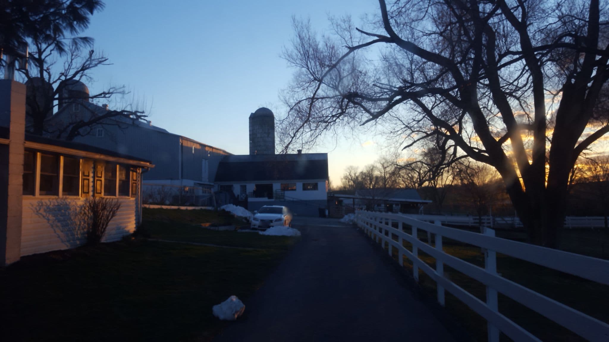 Street view near Beacon Hollow Farm, Intercourse — © jbthemilker (CC BY-SA · Mapillary)