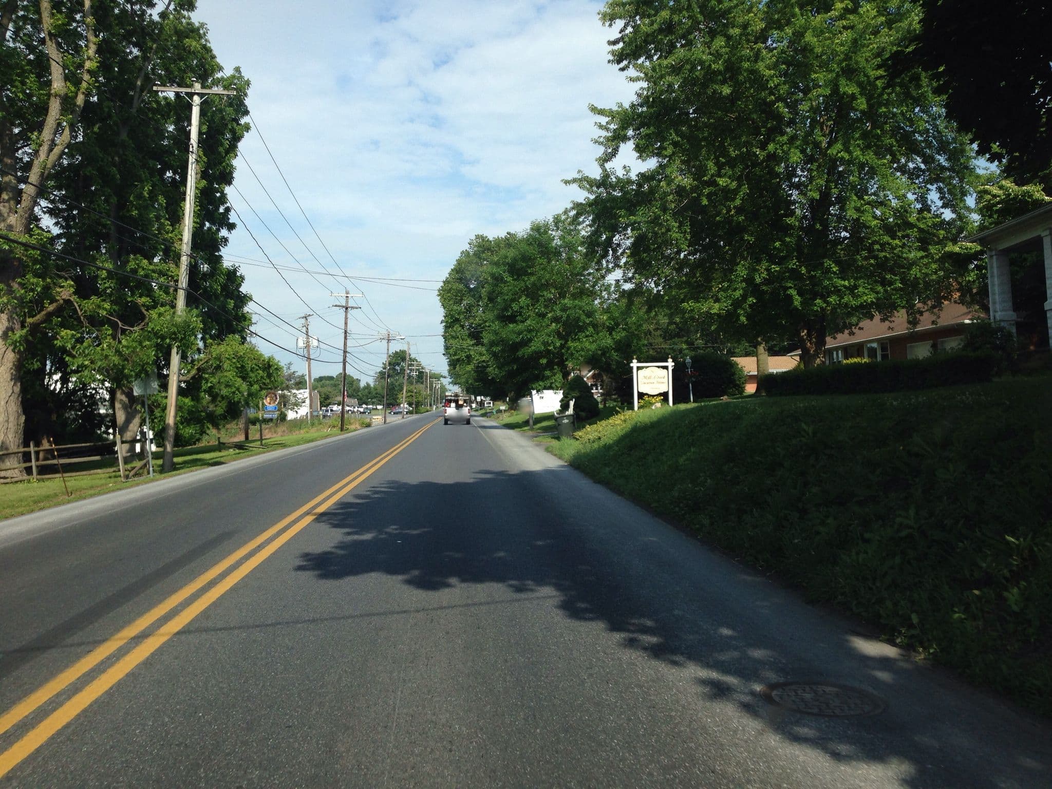 Street view near Cherry Blossom Bed and Breakfast, Leola — © hitiek (CC BY-SA · Mapillary)