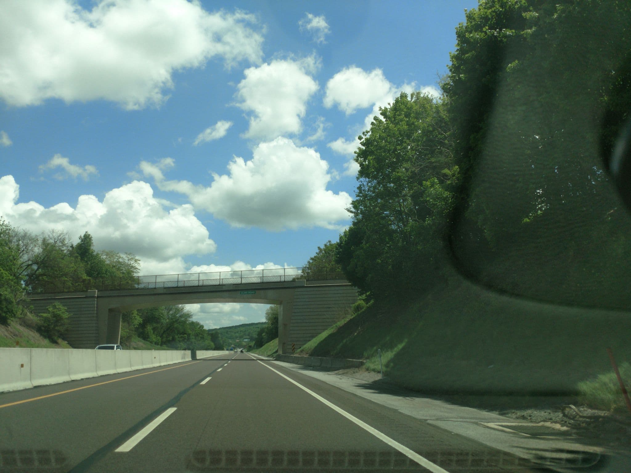Street view near Pa Stinky Road, Schoeneck — © roadsguy (CC BY-SA · Mapillary)