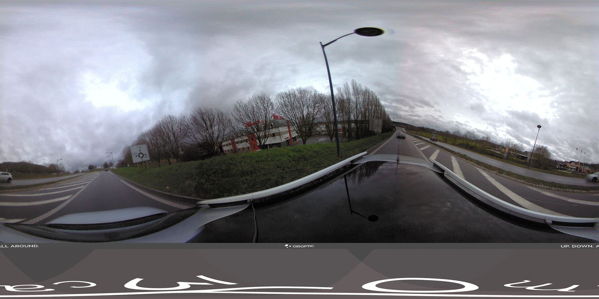 Street view near Hôtel Ibis, Belleu — © kobold (CC BY-SA · Mapillary)
