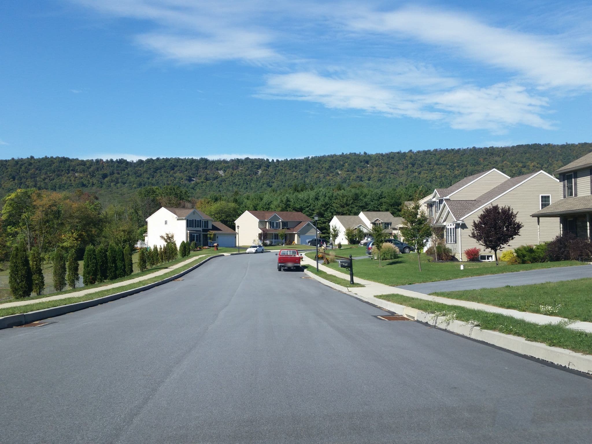 Street view near The Pumpkin Patch!, Sand Hill — © kevinkreiser (CC BY-SA · Mapillary)