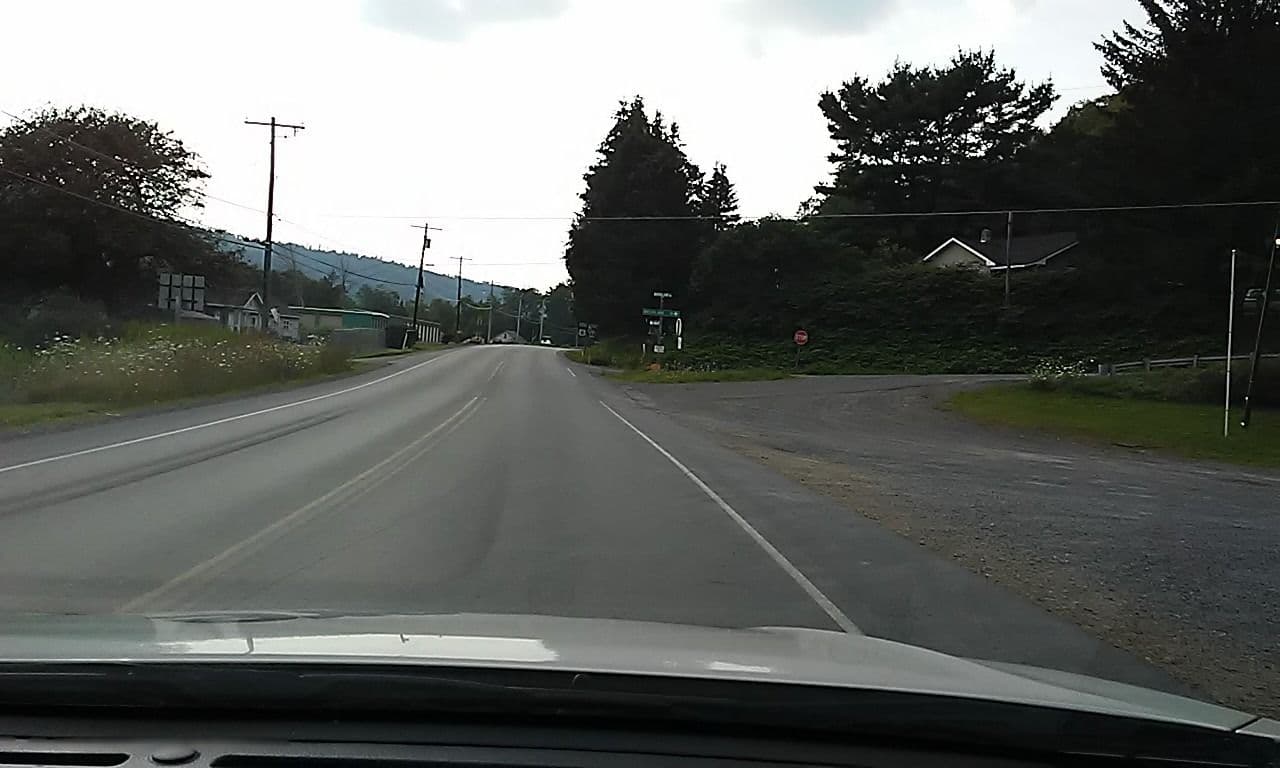 Street view near Sewden Vally Inn, Coudersport — © aqua02 (CC BY-SA · Mapillary)