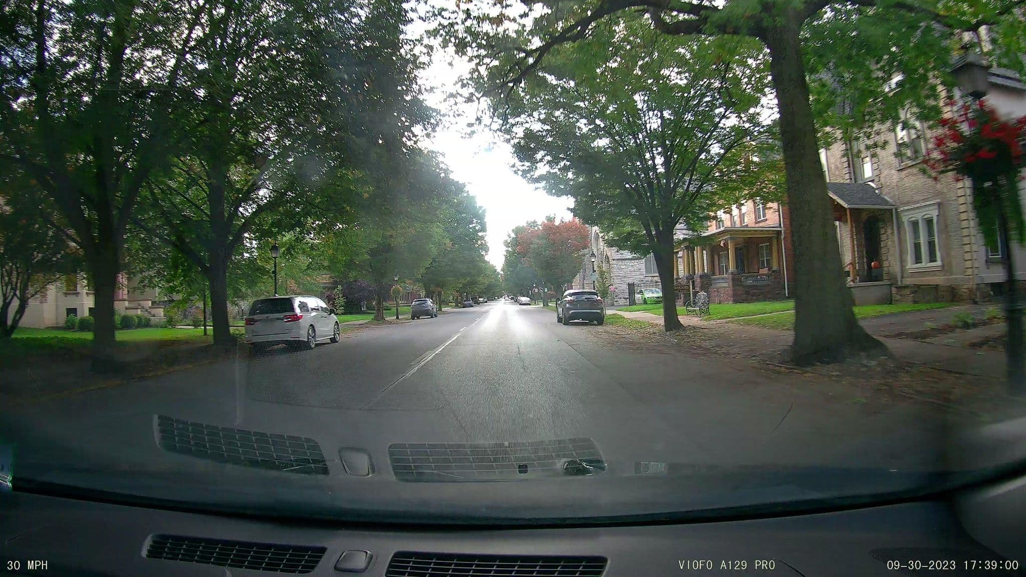 Street view near Inn Log, Williamsport — © RJ328724387 (CC BY-SA · Mapillary)