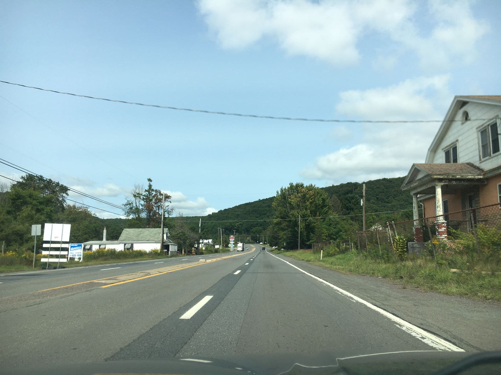 Street view near Pine's Motel, McAdoo — © cpels23 (CC BY-SA · Mapillary)