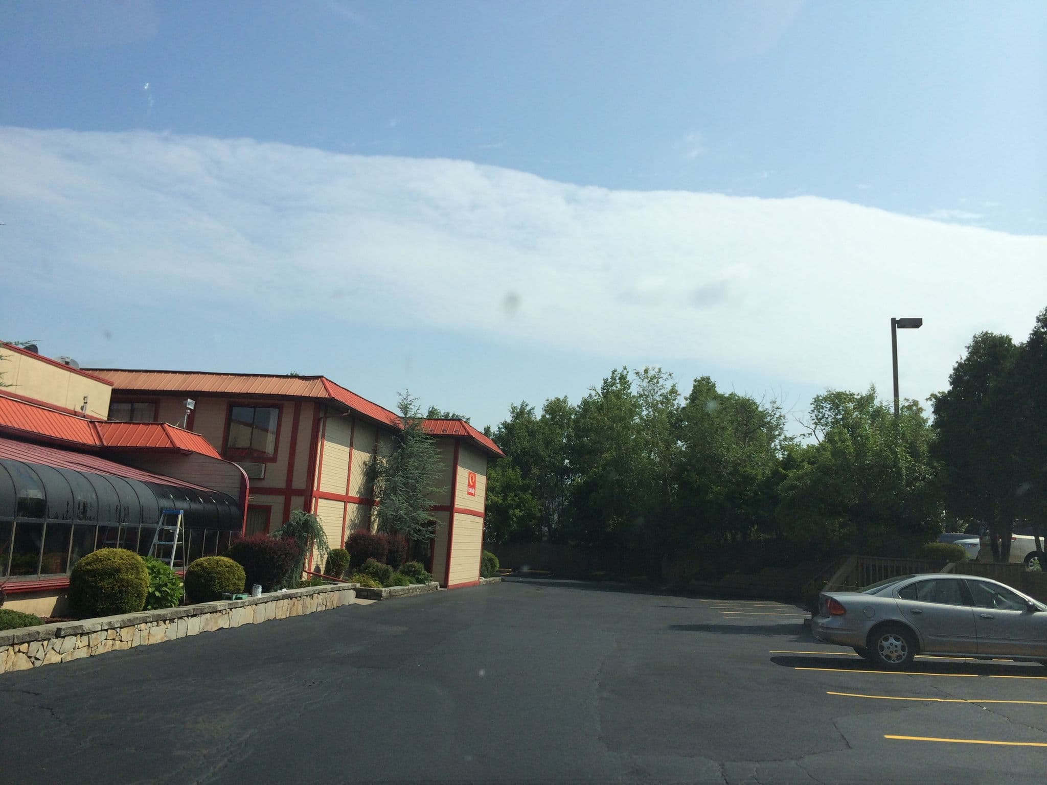 Street view near Econo Lodge, Scranton — © anavz (CC BY-SA · Mapillary)