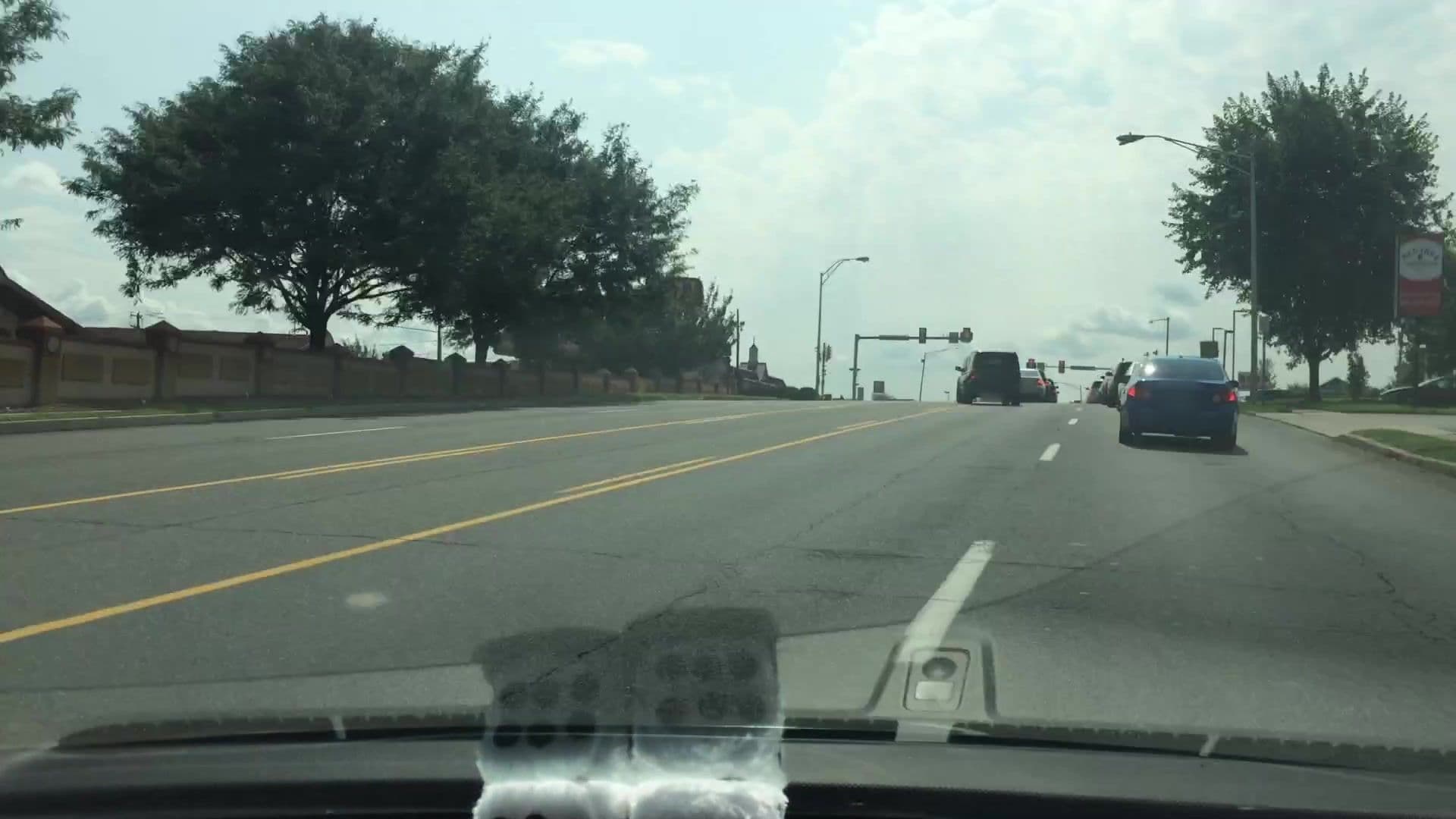 Street view near Parkway Inn, Swarthmore — © lvl5 (CC BY-SA · Mapillary)