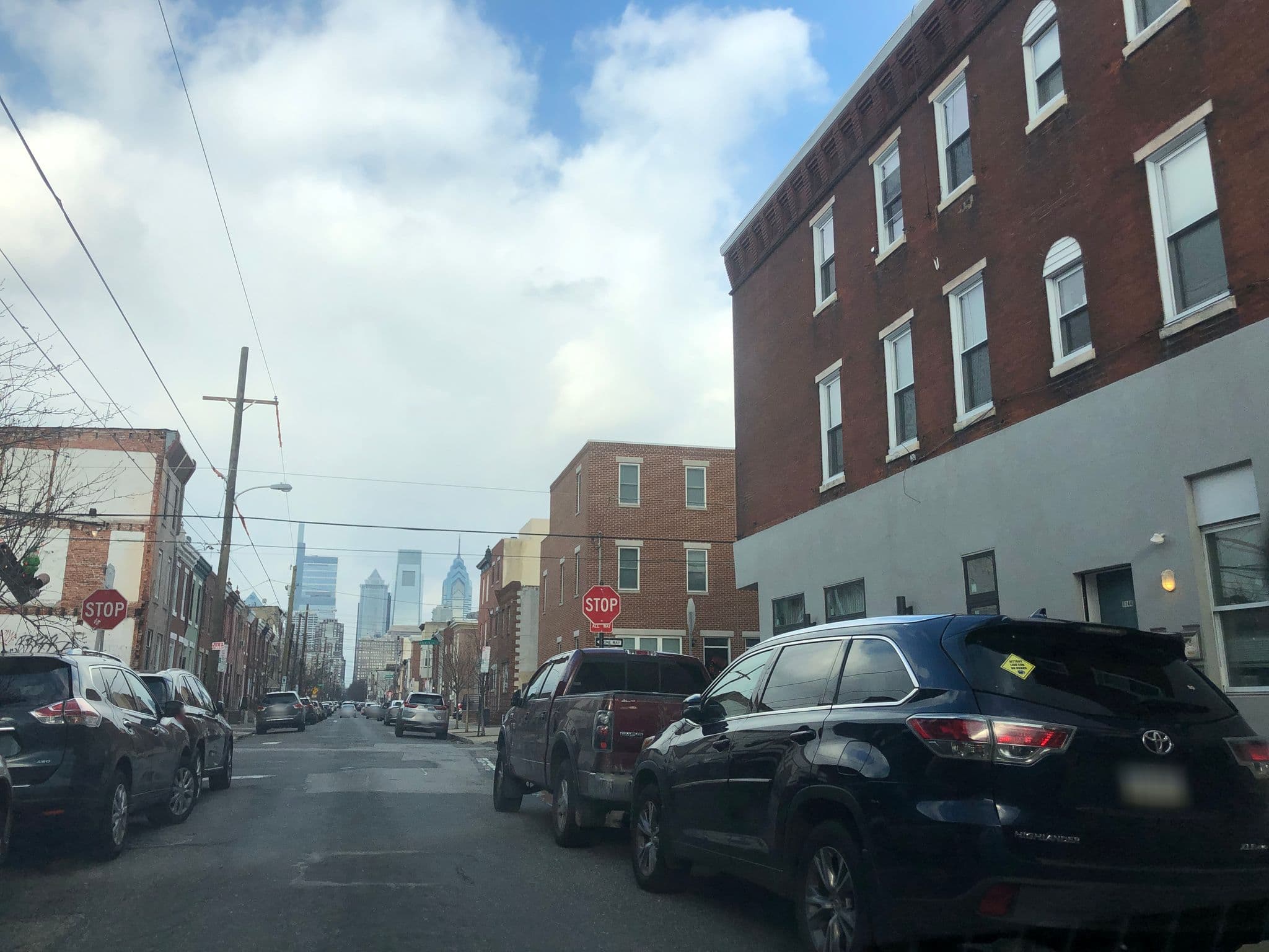 Street view near Wander Inn, Point Breeze — © sydneyheidt (CC BY-SA · Mapillary)