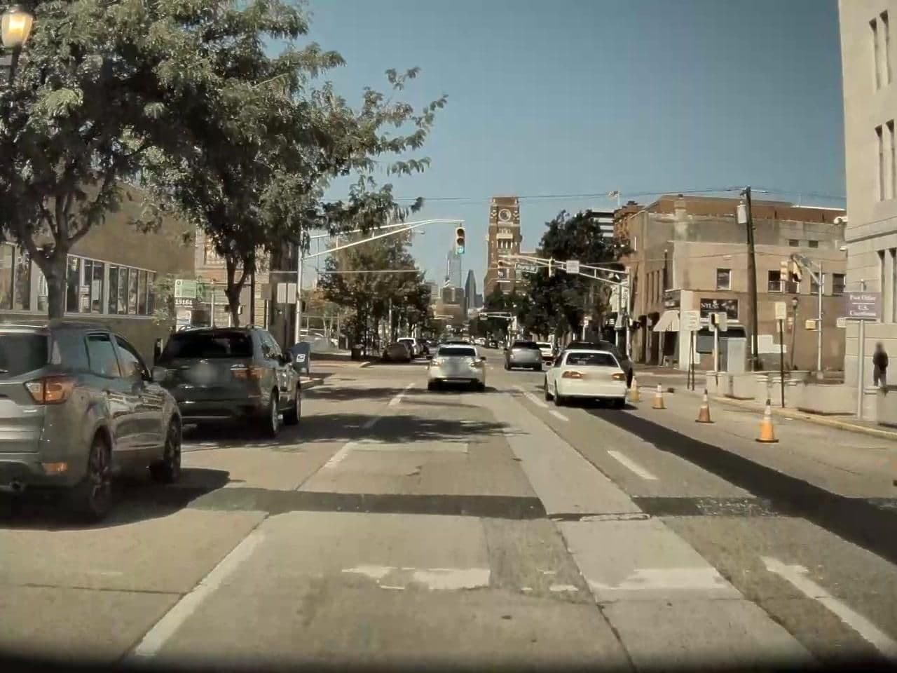 Street view near On The Grayhound Bus, Old City — © amaiman (CC BY-SA · Mapillary)