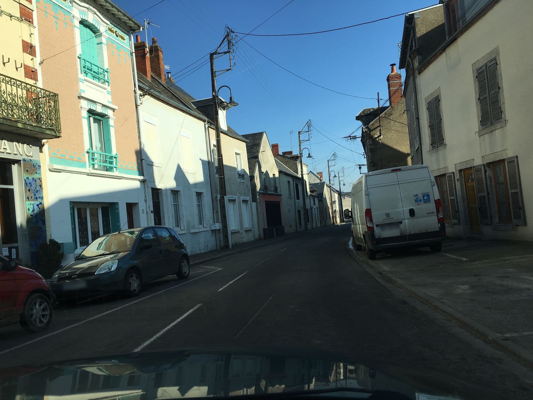 Street view near Hôtel du Cheval Blanc, Patay — © df45 (CC BY-SA · Mapillary)