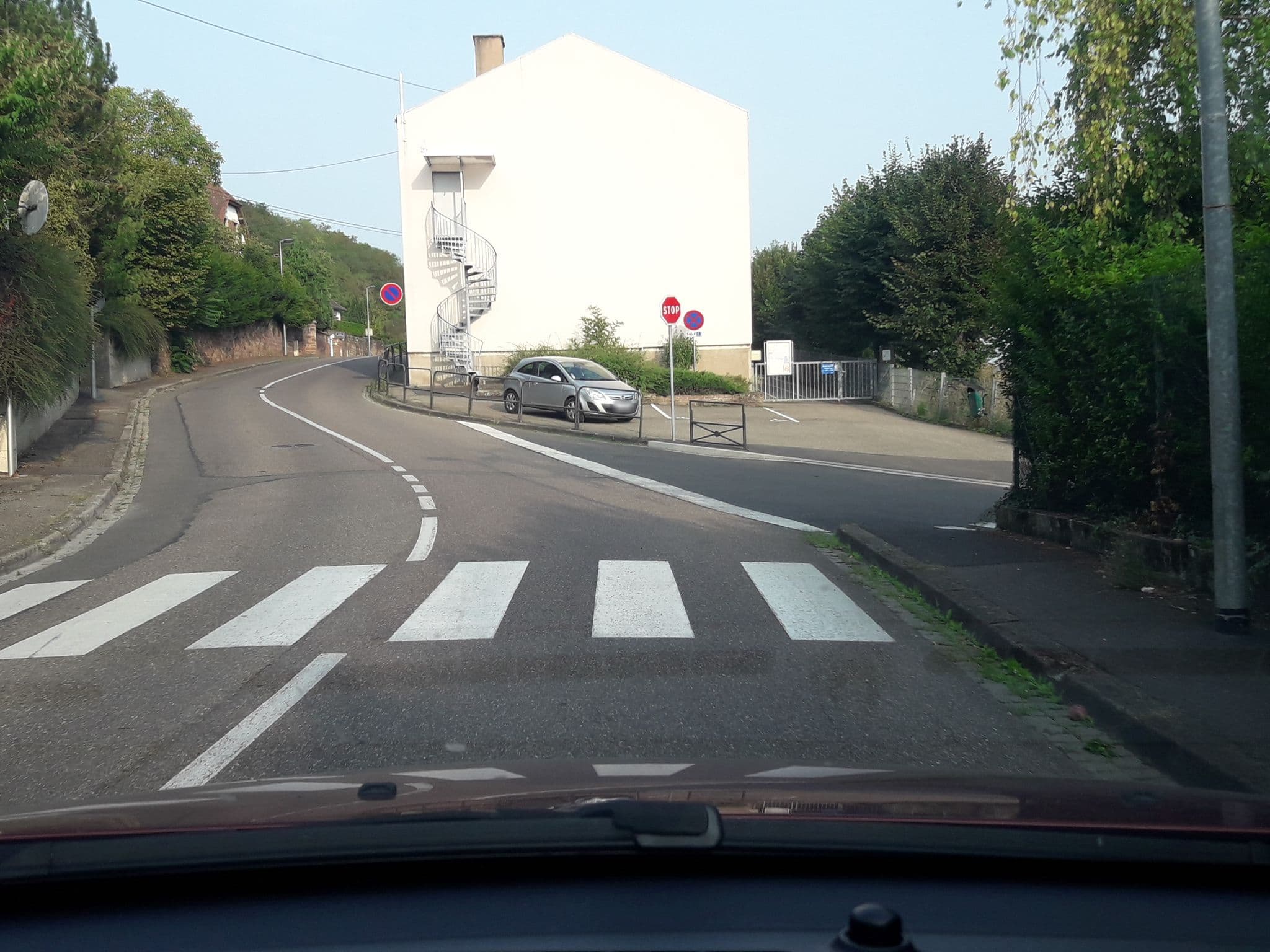 Street view near Meublé L'Adret, Mutzig — © f4fxl (CC BY-SA · Mapillary)