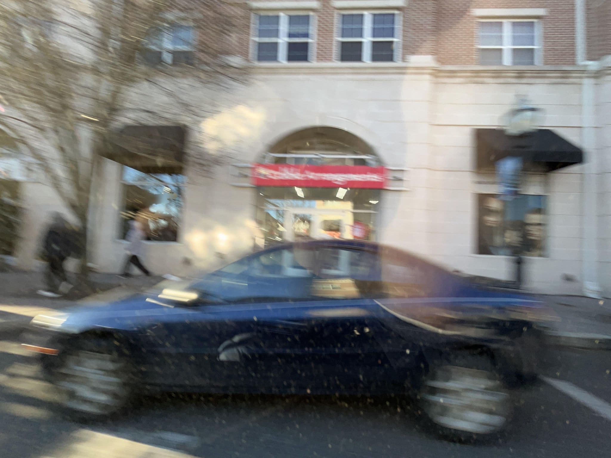 Street view near Marriott Execustay, Cranford — © Satsuka_Osaka (CC BY-SA · Mapillary)