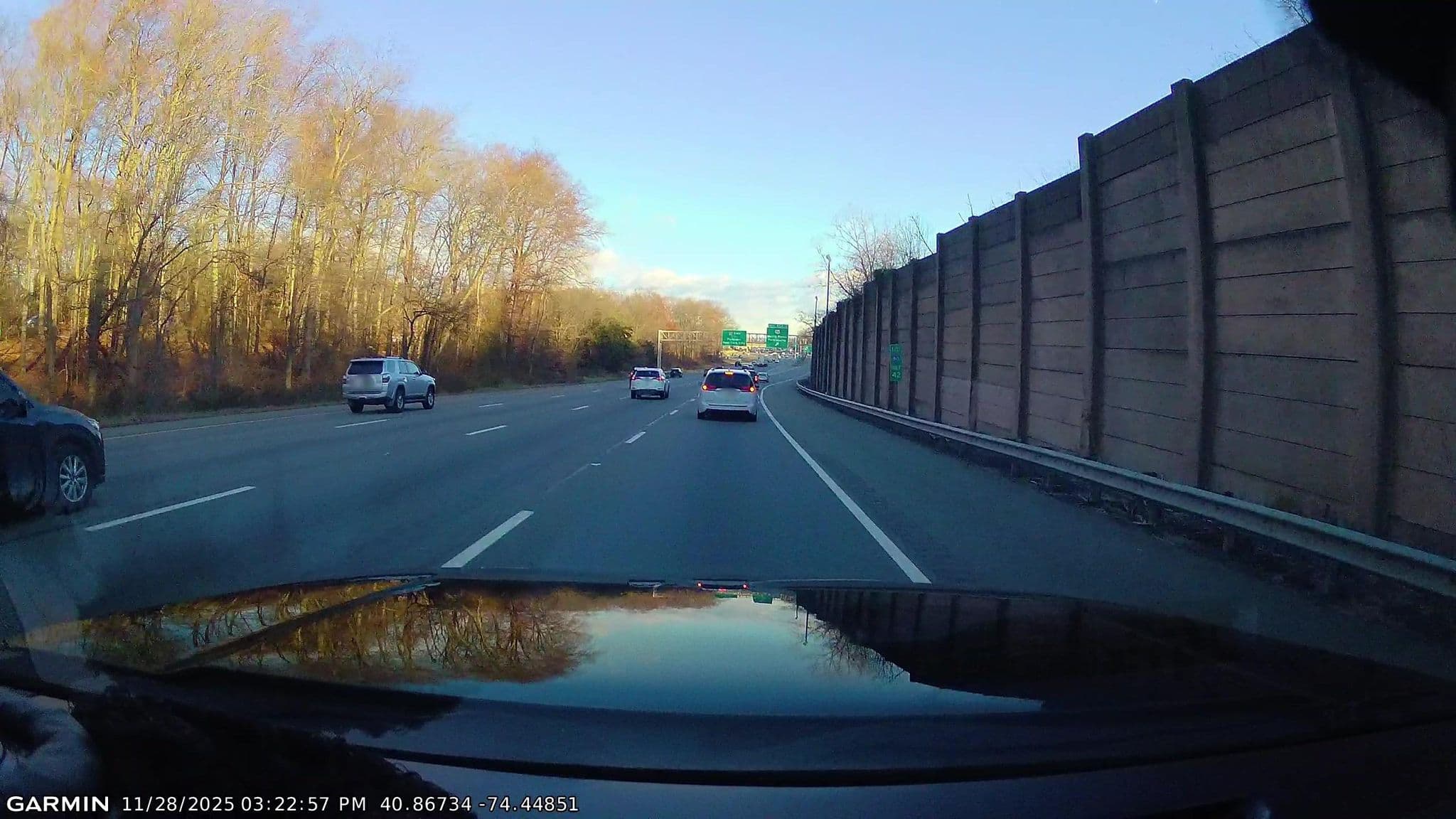 Street view near San Juan Water And Beach Club Hotel, Parsippany — © Lanka6359 (CC BY-SA · Mapillary)