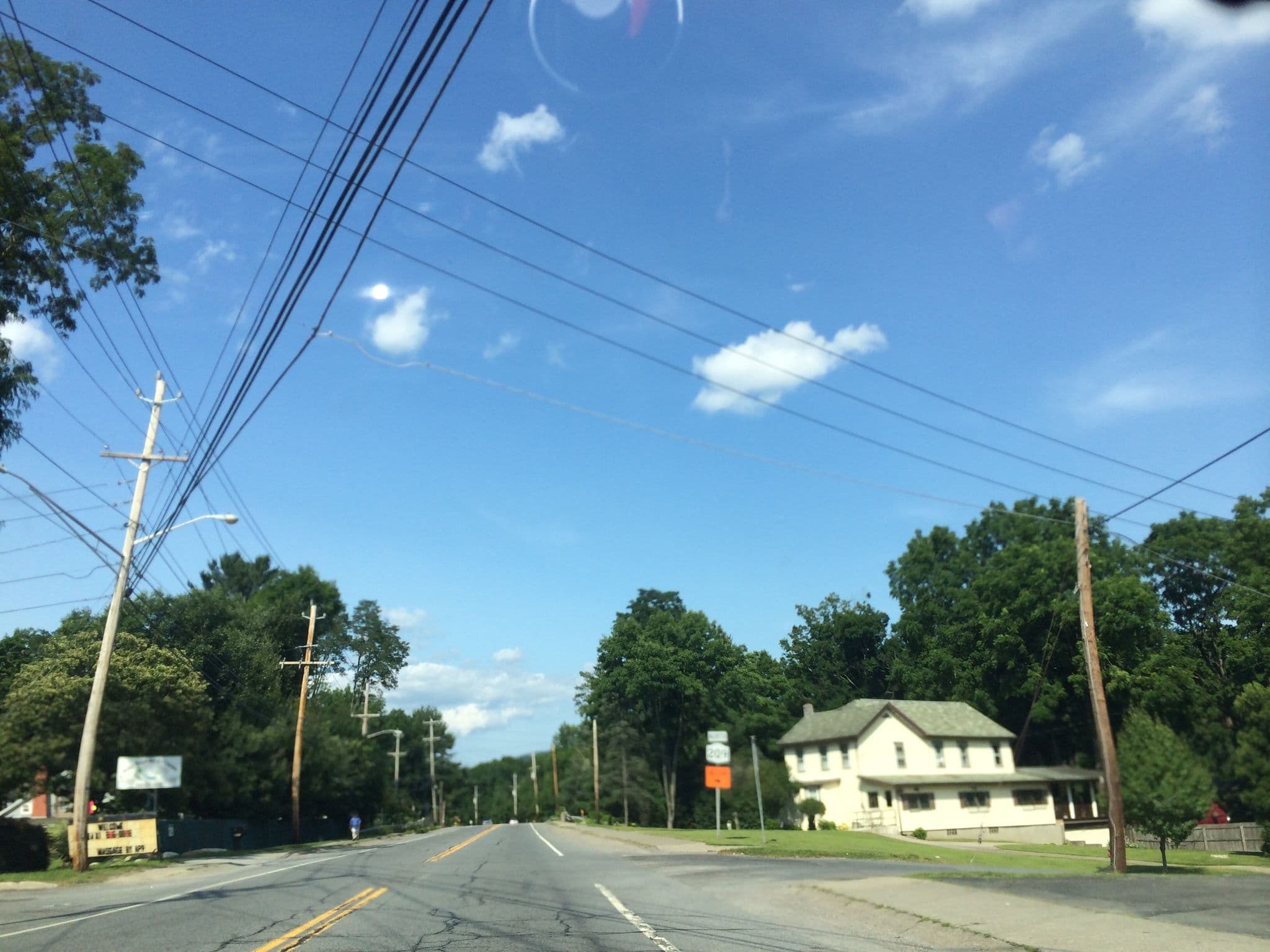 Street view near Valley Brook Inn And Cottages Wurtsboro, Wurtsboro — © anavz (CC BY-SA · Mapillary)
