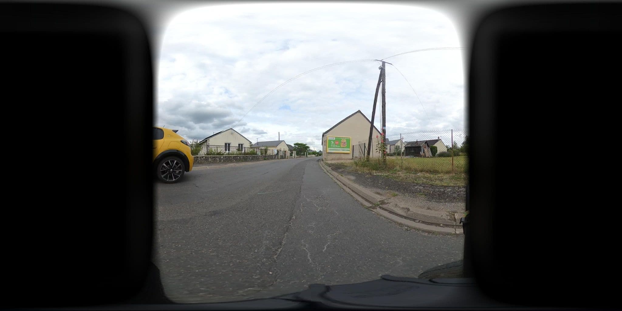 Street view near Le Clos des Alouettes, Amboise — © velocamion (CC BY-SA · Mapillary)