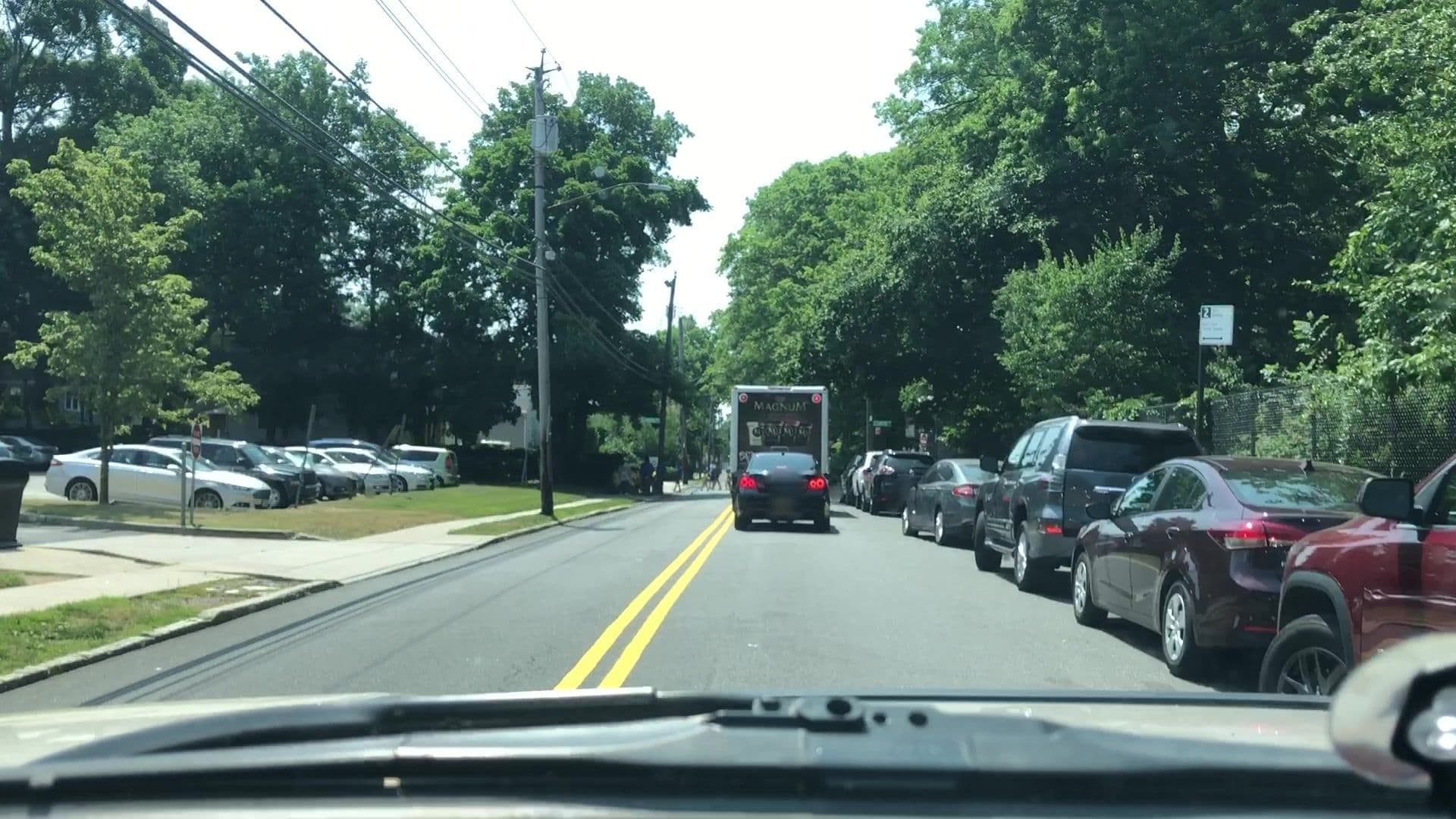 Street view near Bloomie's Chuck the Groundhog, Westerleigh — © lvl5 (CC BY-SA · Mapillary)