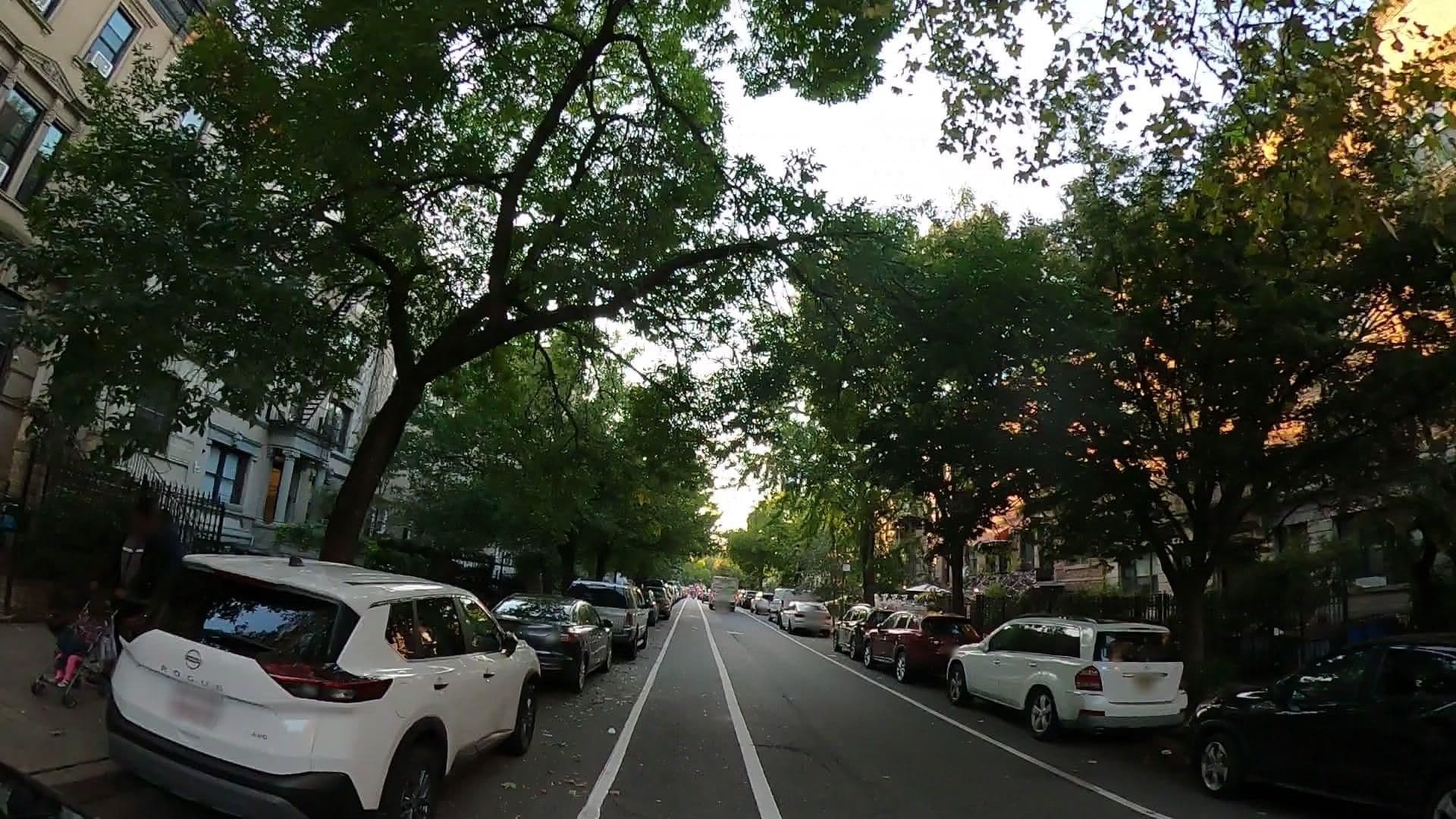 Street view near Deerfeather Manor at Bergen, Flatbush — © mapboy (CC BY-SA · Mapillary)
