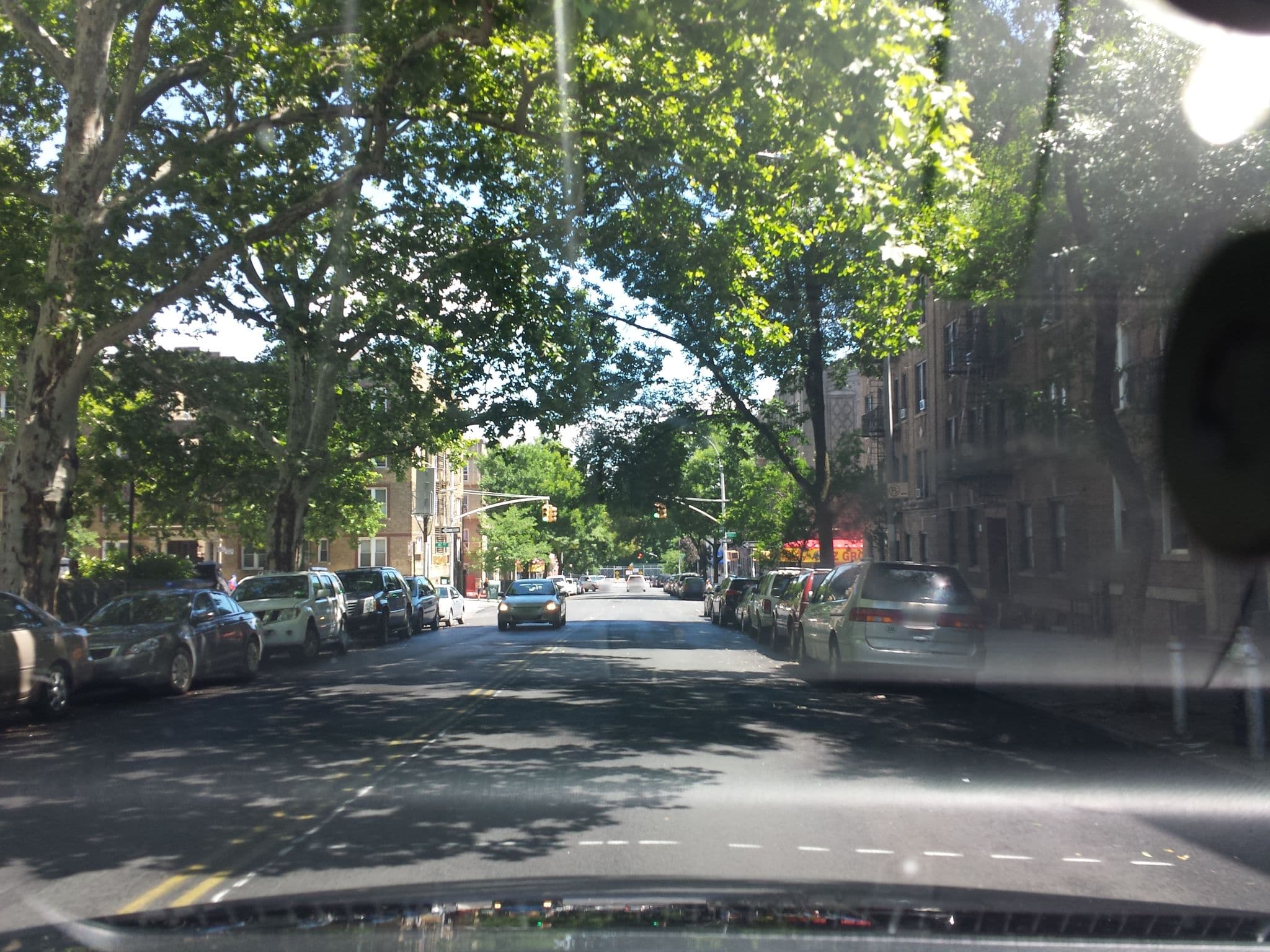 Street view near Whitebread's Wonderland, Sunset Park — © baldur (CC BY-SA · Mapillary)