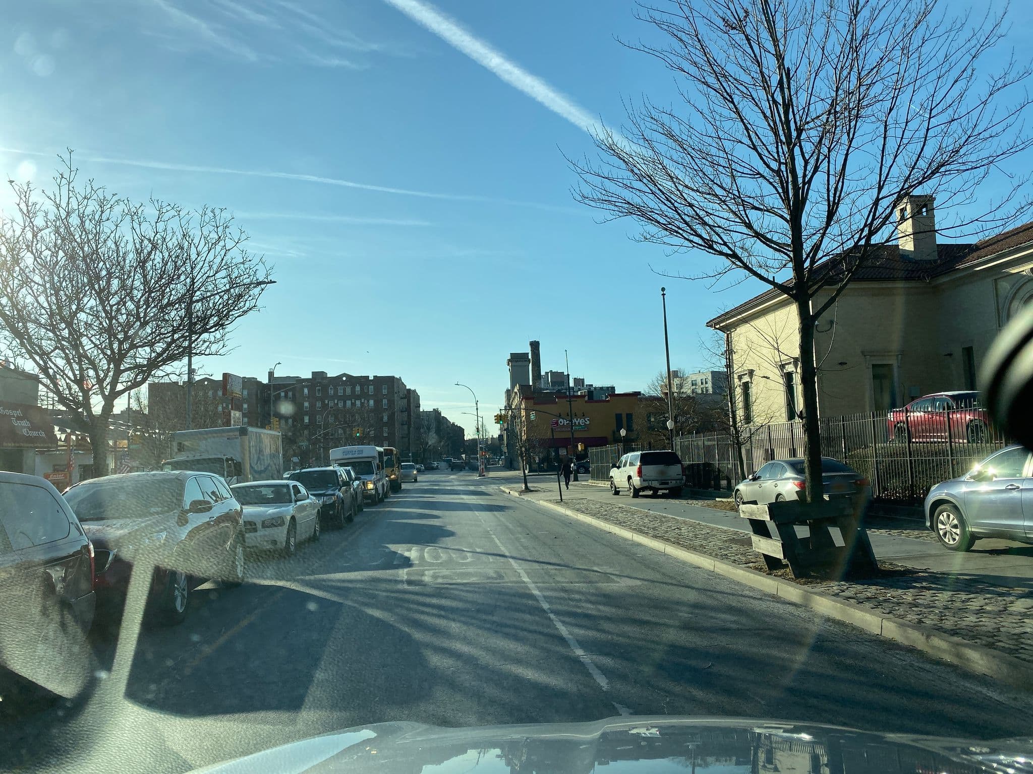 Street view near The Empire Inn, Flatbush — © smartmaper (CC BY-SA · Mapillary)