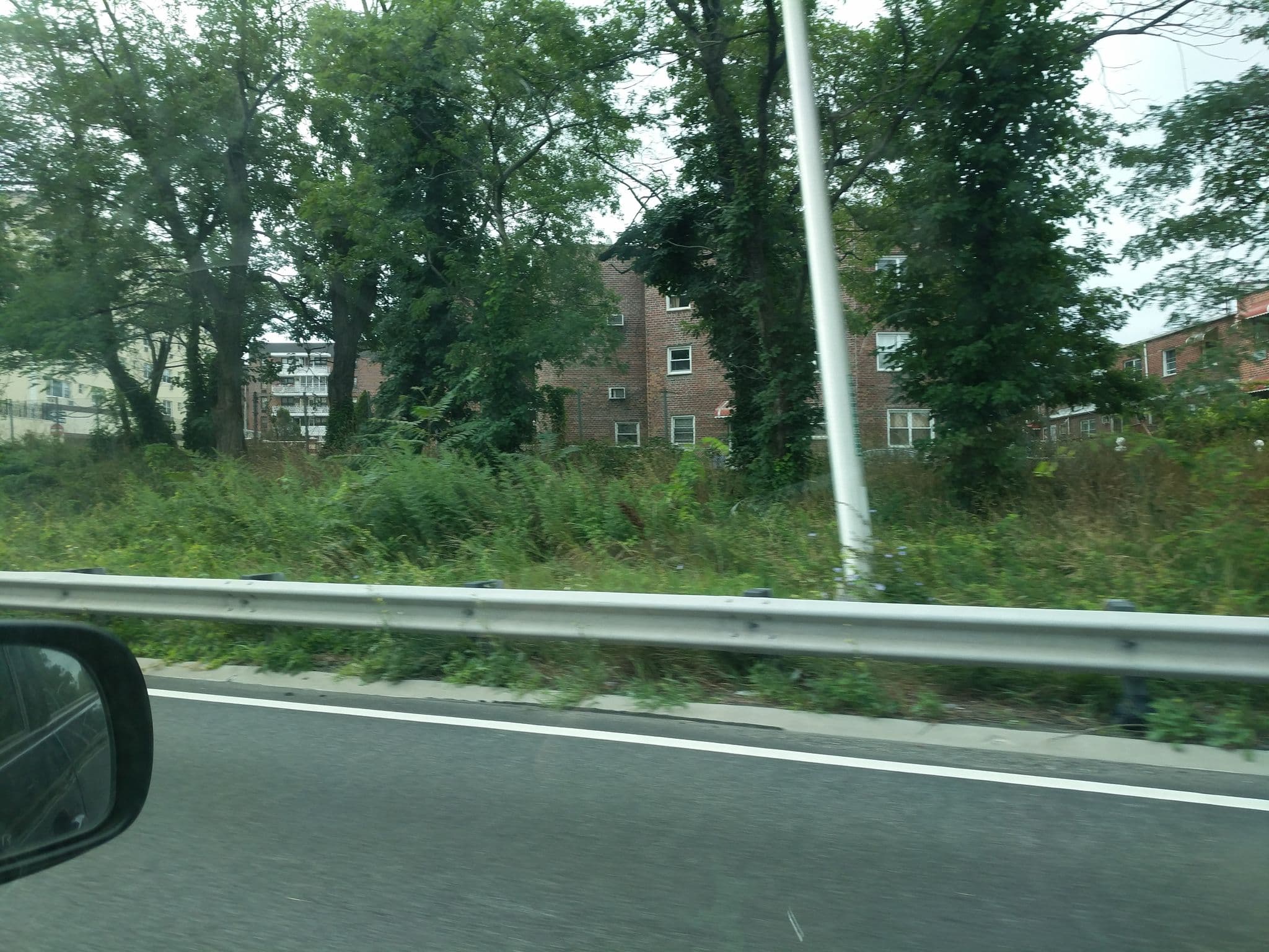 Street view near Golden Gate Inn Brooklyn (New York), Sheepshead Bay — © daalso (CC BY-SA · Mapillary)