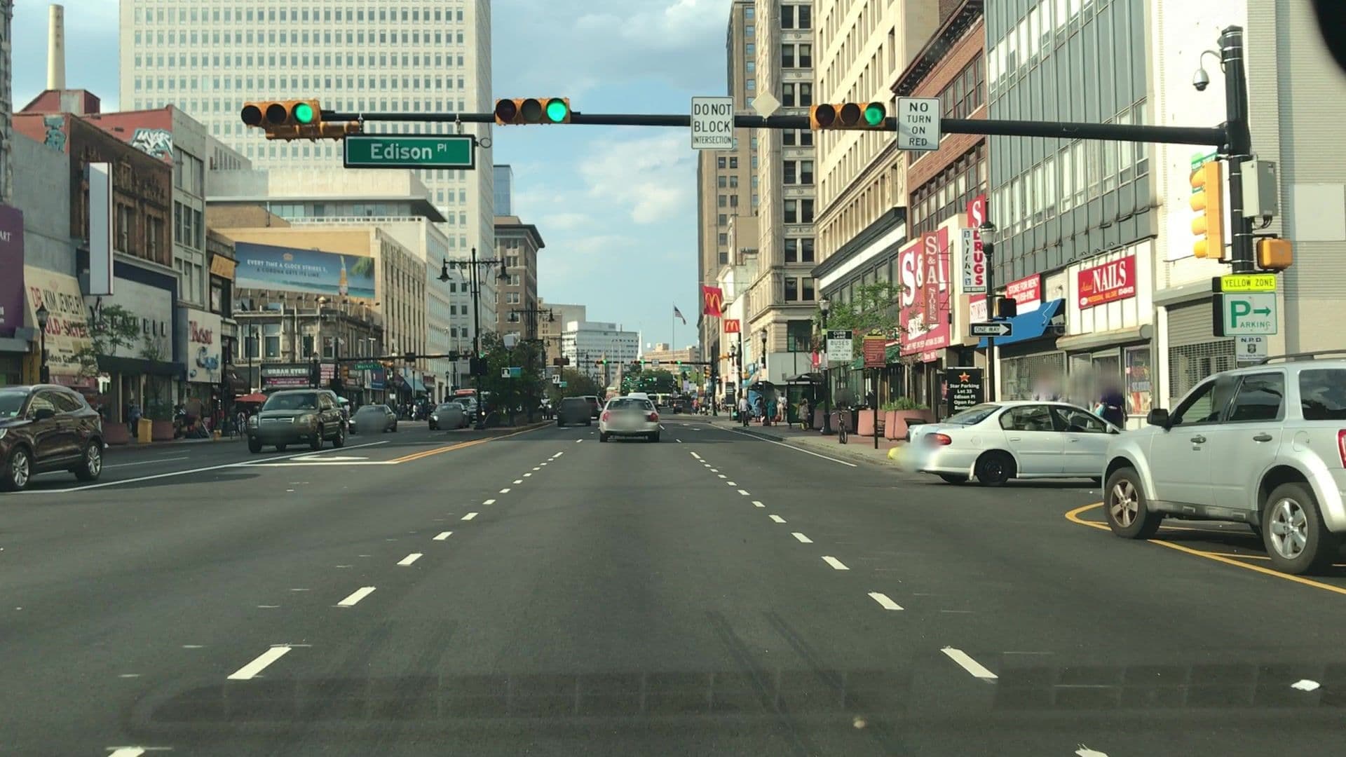 Street view near Hotel Indigo Newark Downtown, Newark — © lvl5 (CC BY-SA · Mapillary)
