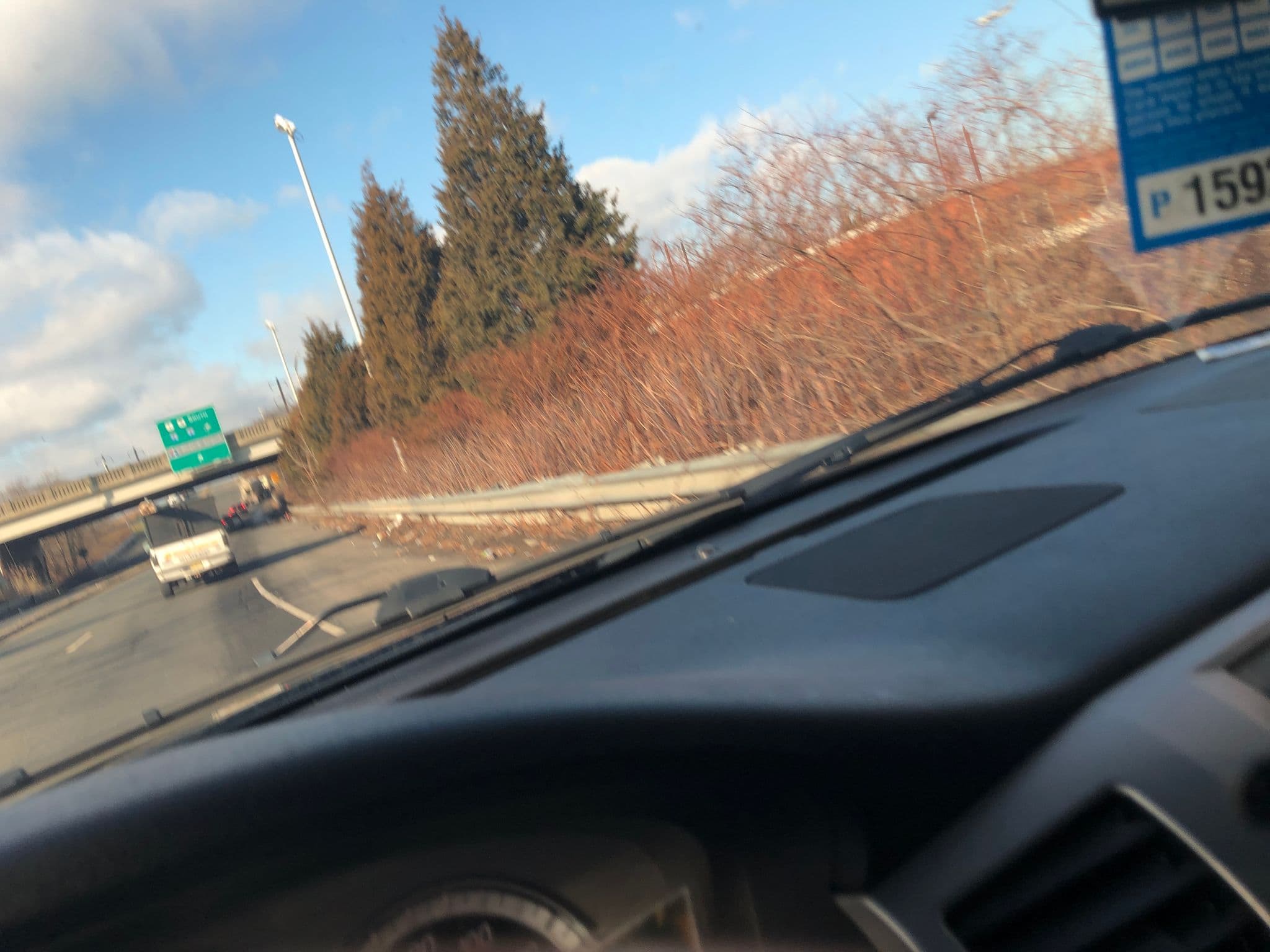 Street view near South St Lot, Newark — © nykera96 (CC BY-SA · Mapillary)