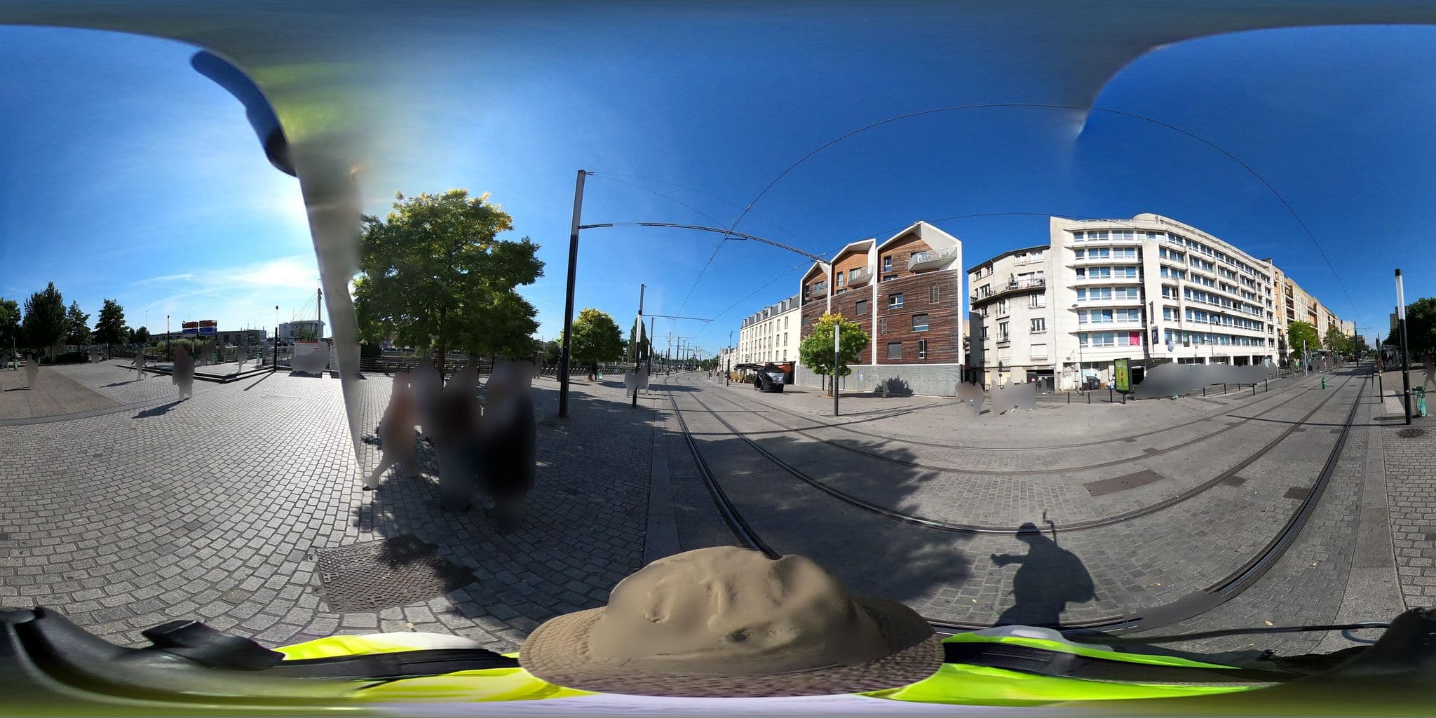 Street view near Suit'études, Saint-Denis — © cartocite (CC BY-SA · Mapillary)