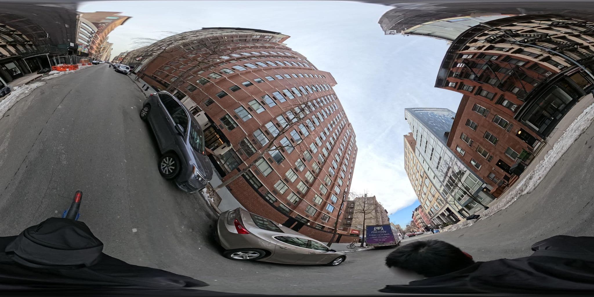 Street view near Hotél Del Papermill, Gramercy Park — © jlin4529 (CC BY-SA · Mapillary)